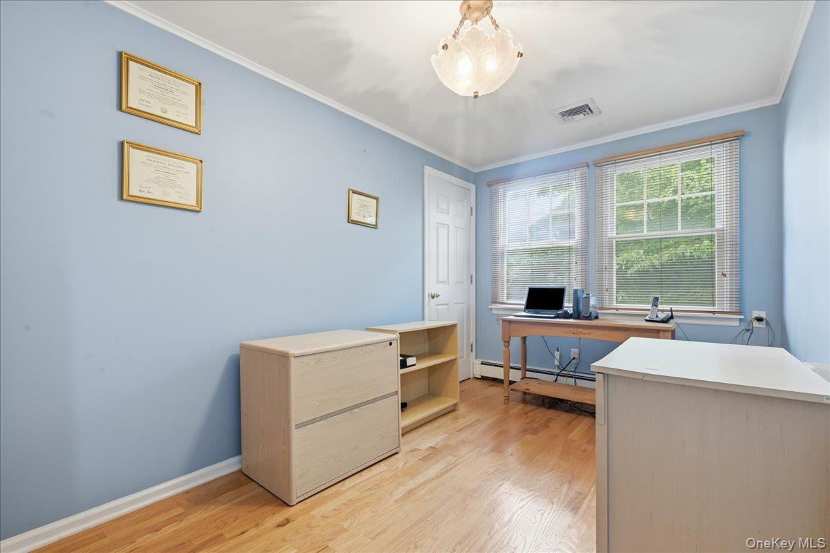 Single Family Harvey Avenue  Nassau County, NY 11572, MLS-1024857-21