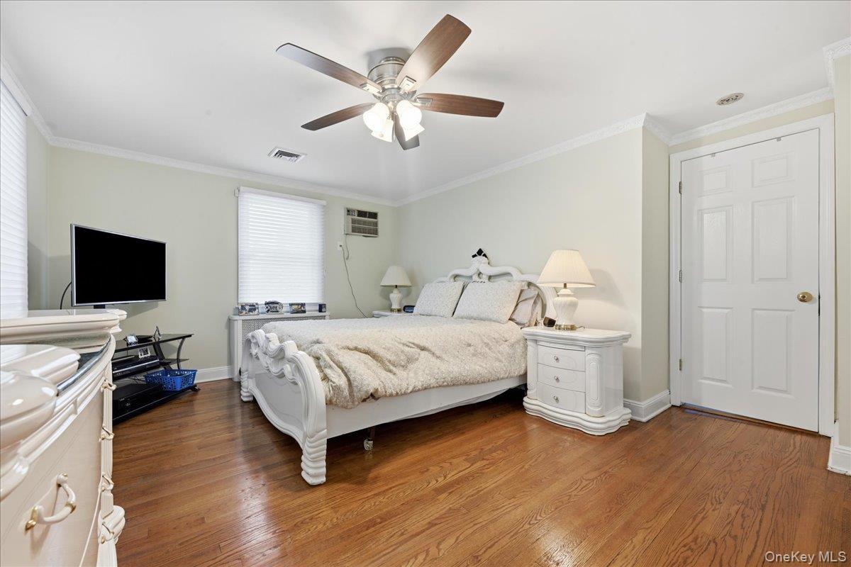 Single Family Harvey Avenue  Nassau County, NY 11572, MLS-1024857-24