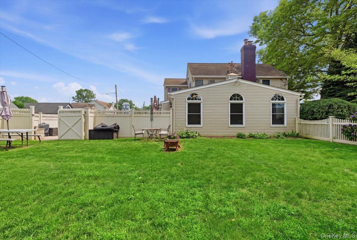 Single Family Harvey Avenue  Nassau County, NY 11572, MLS-1024857-34