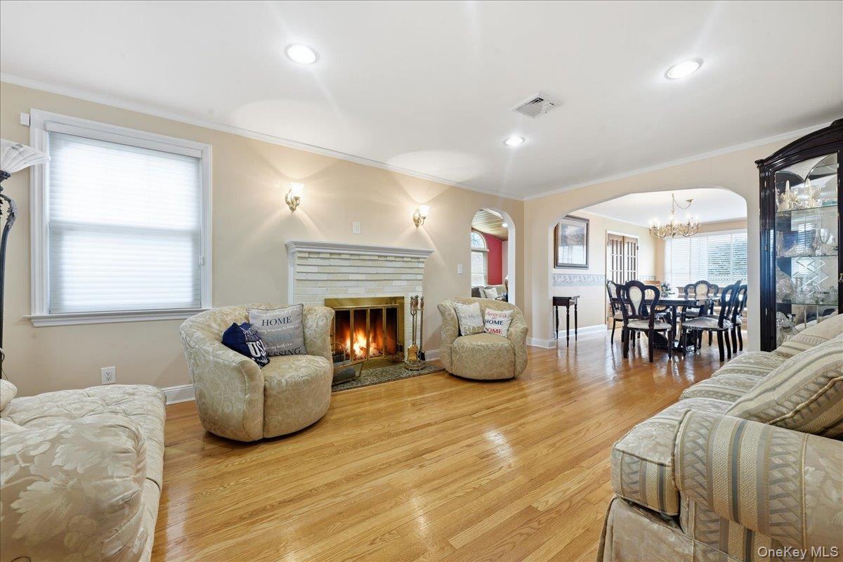 Single Family Harvey Avenue  Nassau County, NY 11572, MLS-1024857-6