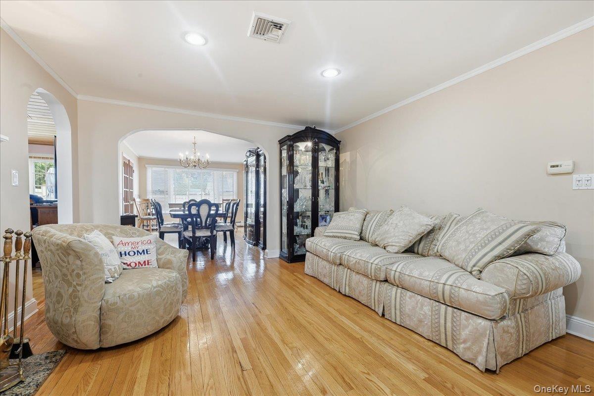 Single Family Harvey Avenue  Nassau County, NY 11572, MLS-1024857-7