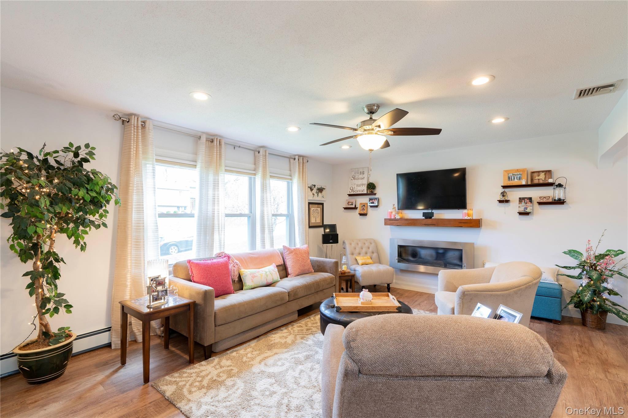 Single Family Tanglewood Lane  Dutchess County, NY 12603, MLS-1024864-3