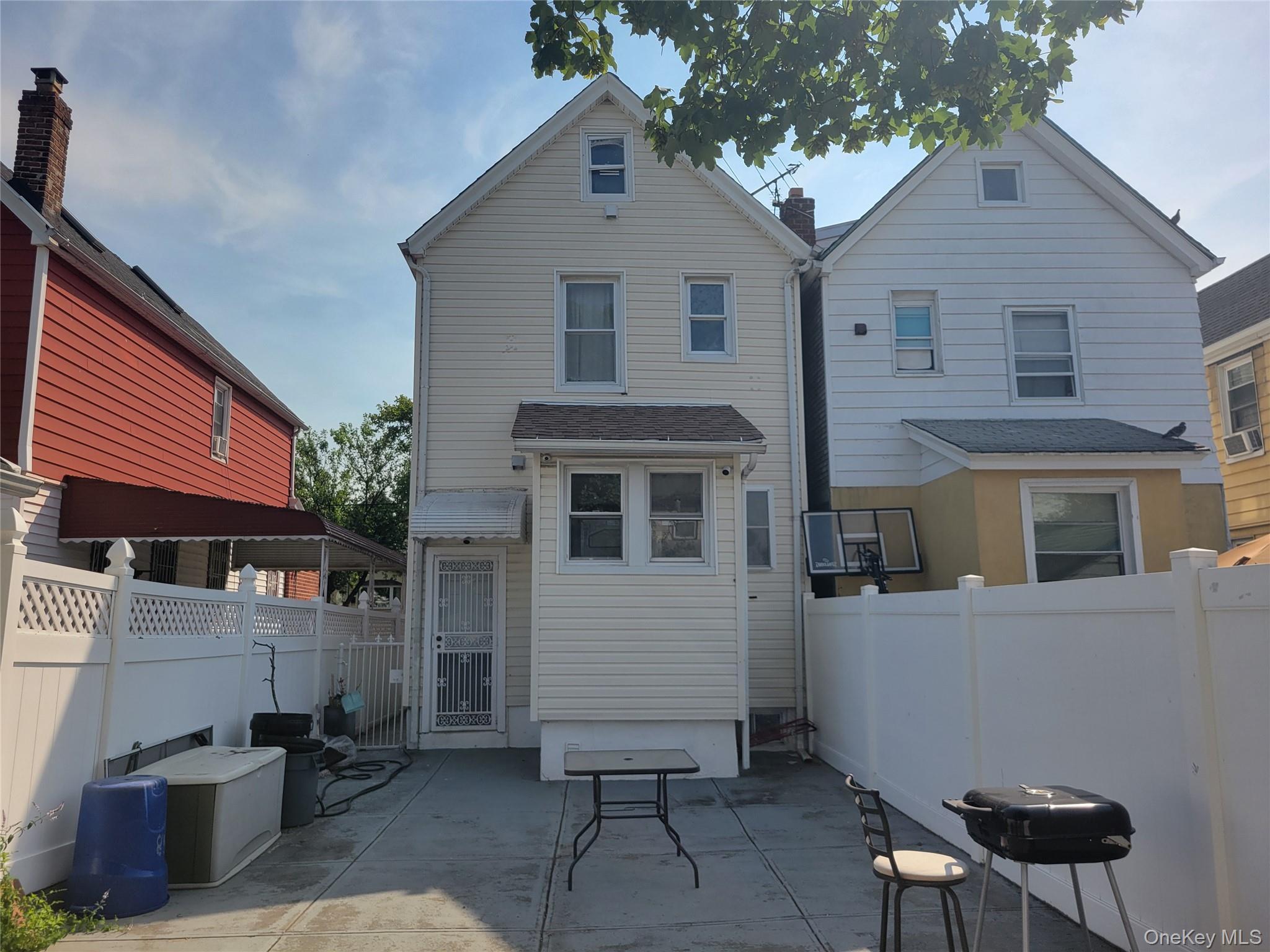 Single Family 199th Street  Queens, NY 11423, MLS-1024897-15