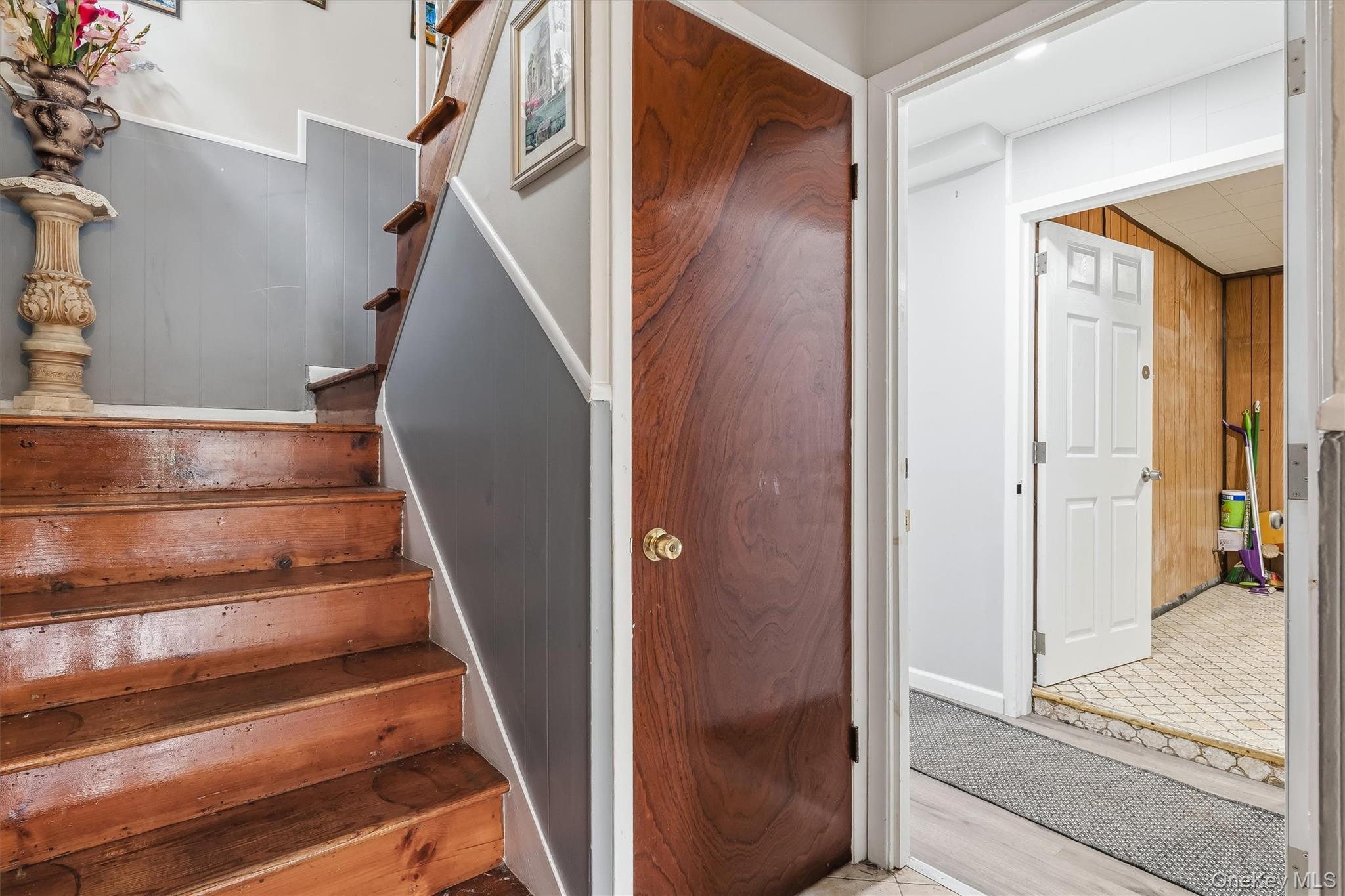 Single Family Giegerich Place Bronx, NY 10465, MLS-1024904-13