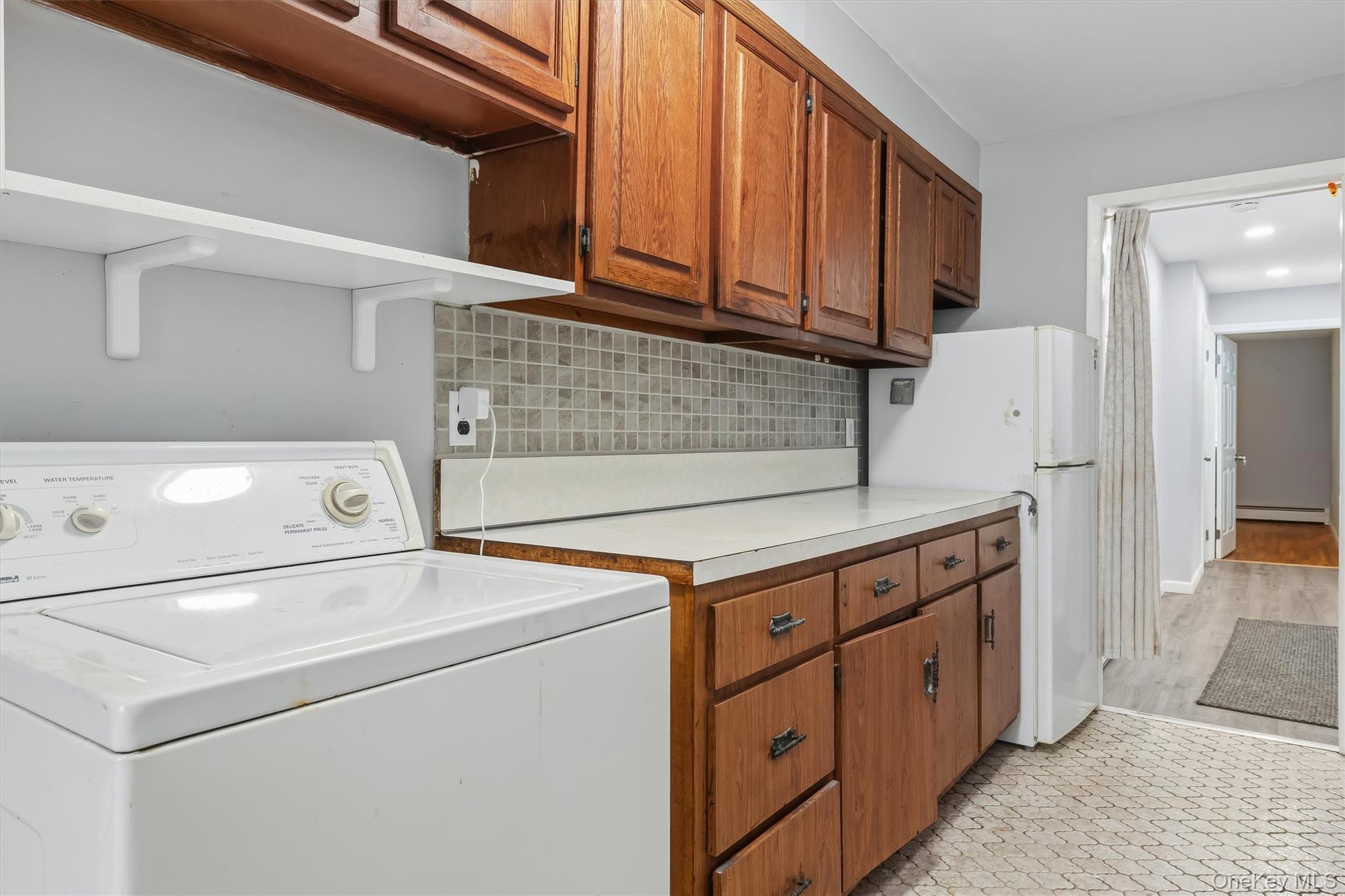 Single Family Giegerich Place Bronx, NY 10465, MLS-1024904-16