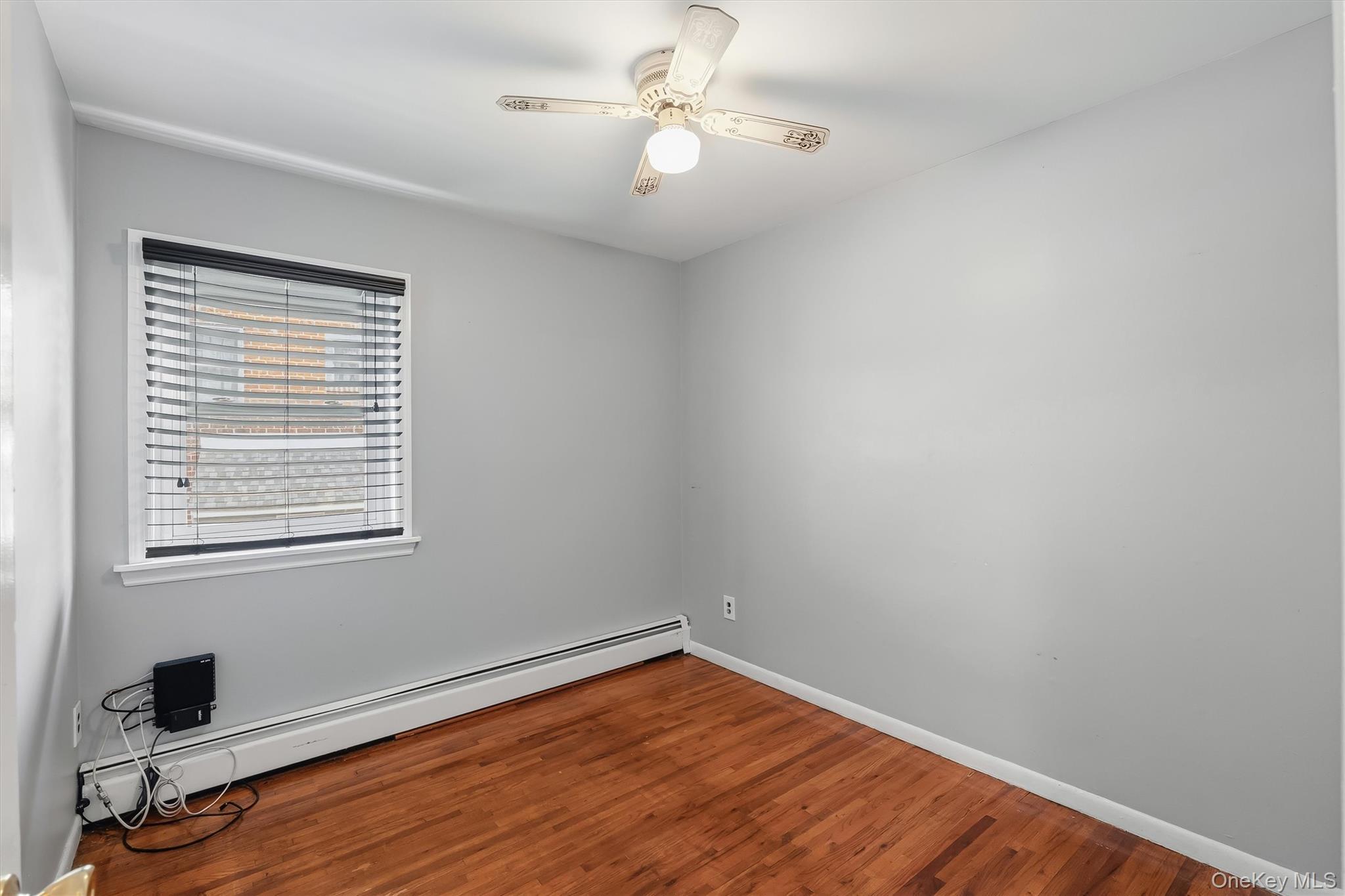 Single Family Giegerich Place Bronx, NY 10465, MLS-1024904-31