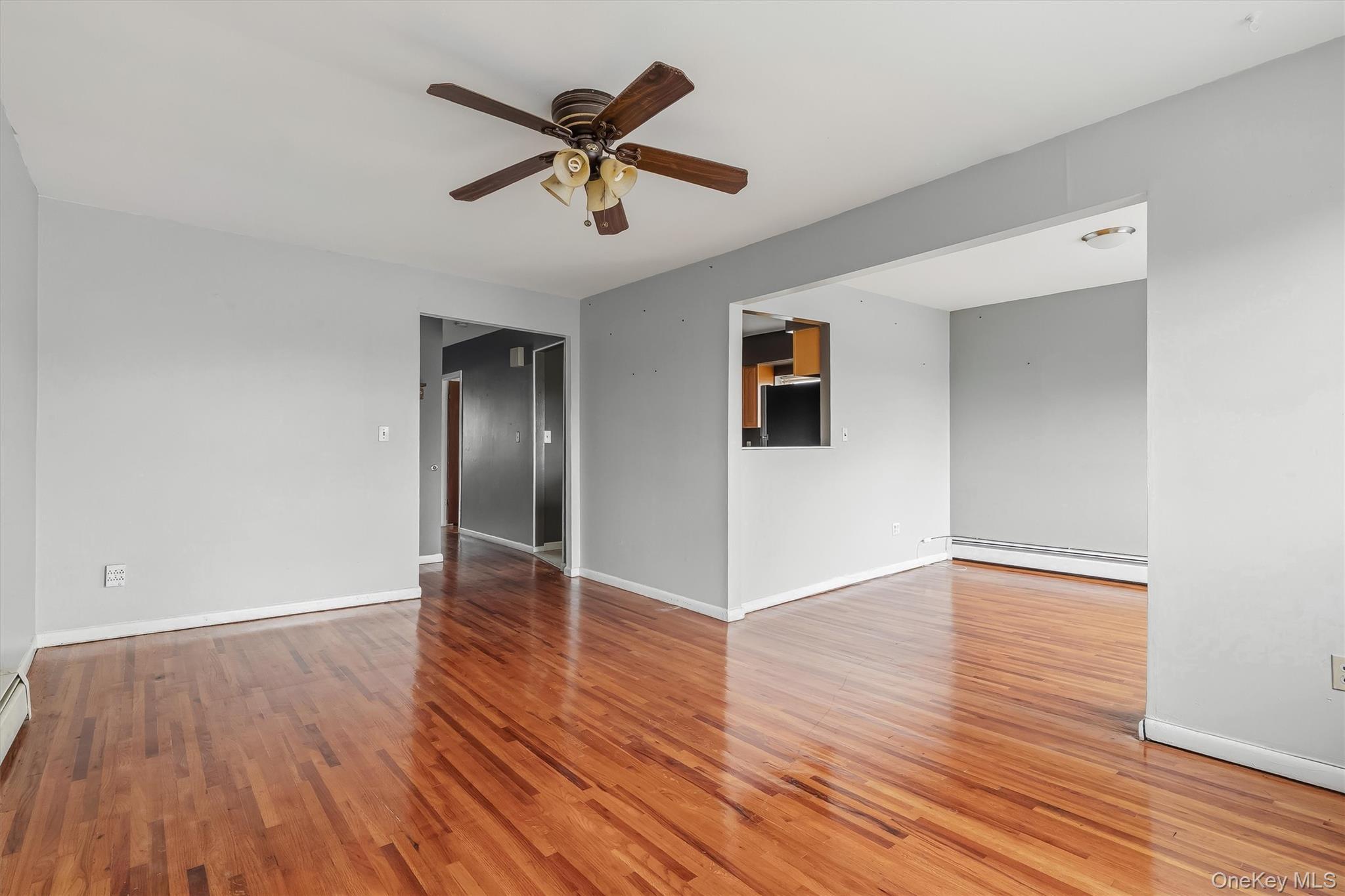 Single Family Giegerich Place Bronx, NY 10465, MLS-1024904-38