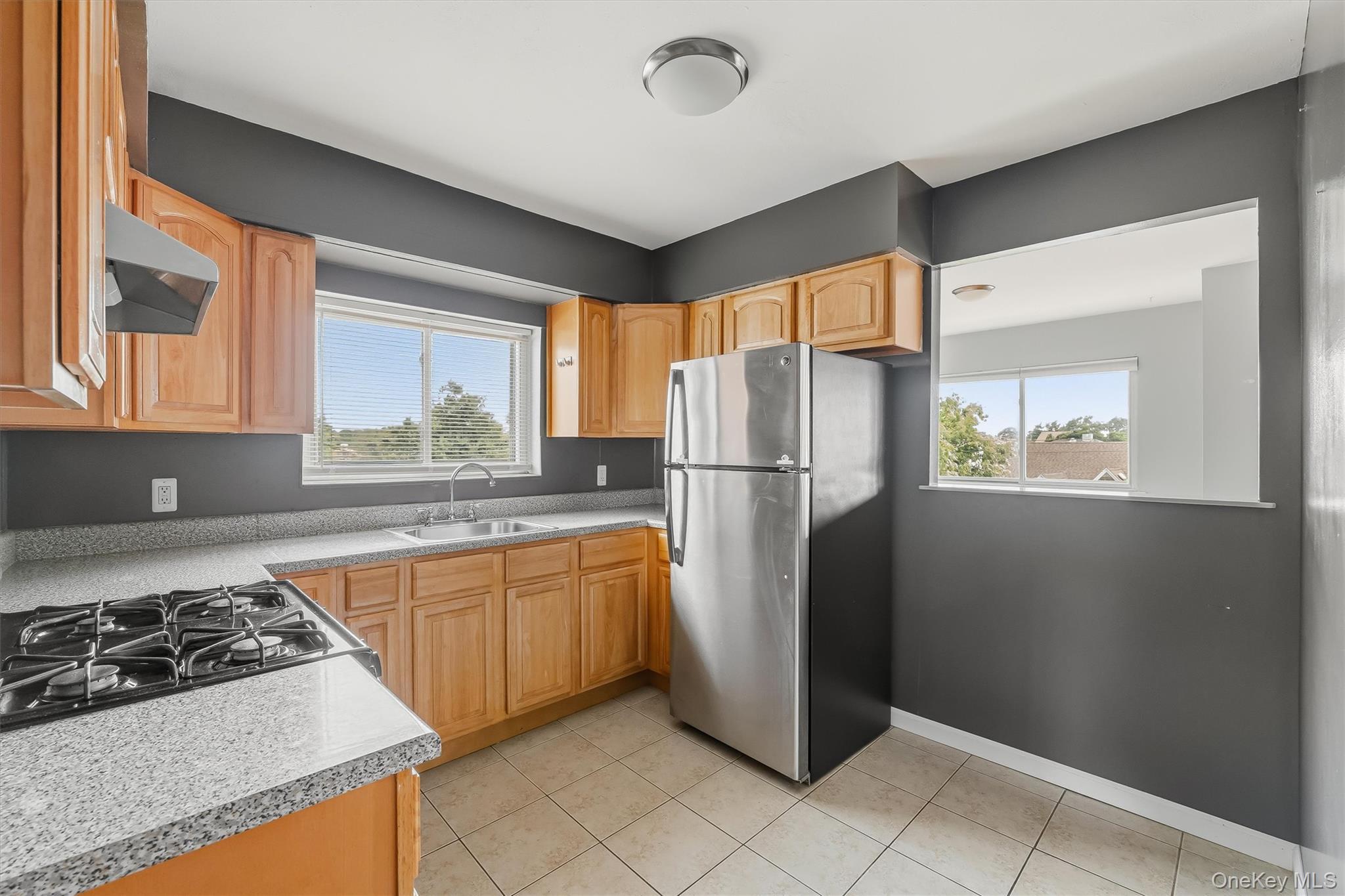Single Family Giegerich Place Bronx, NY 10465, MLS-1024904-40