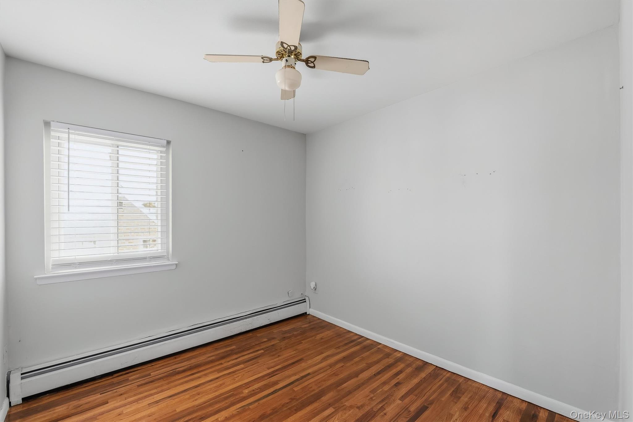 Single Family Giegerich Place Bronx, NY 10465, MLS-1024904-42