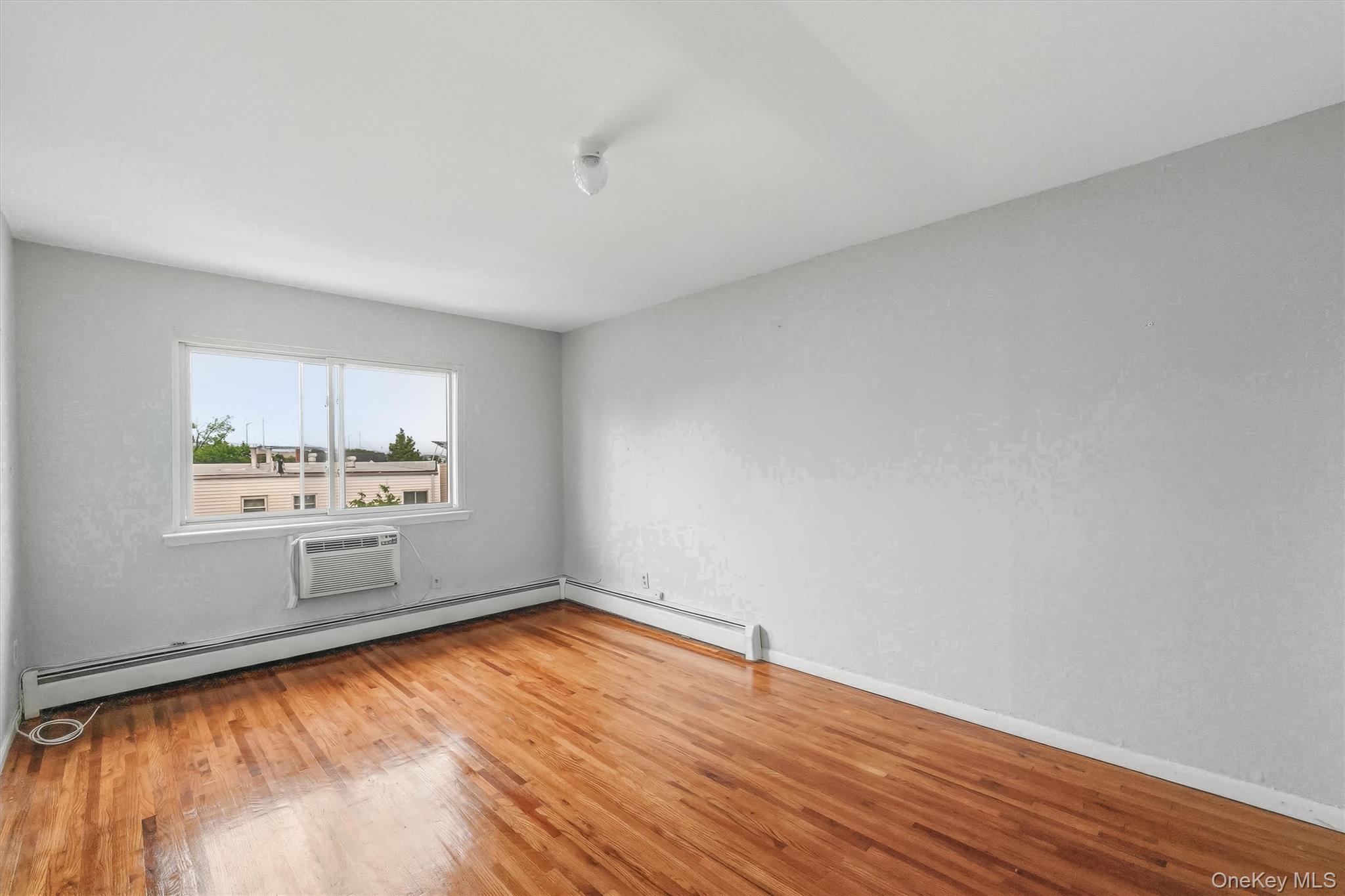 Single Family Giegerich Place Bronx, NY 10465, MLS-1024904-43