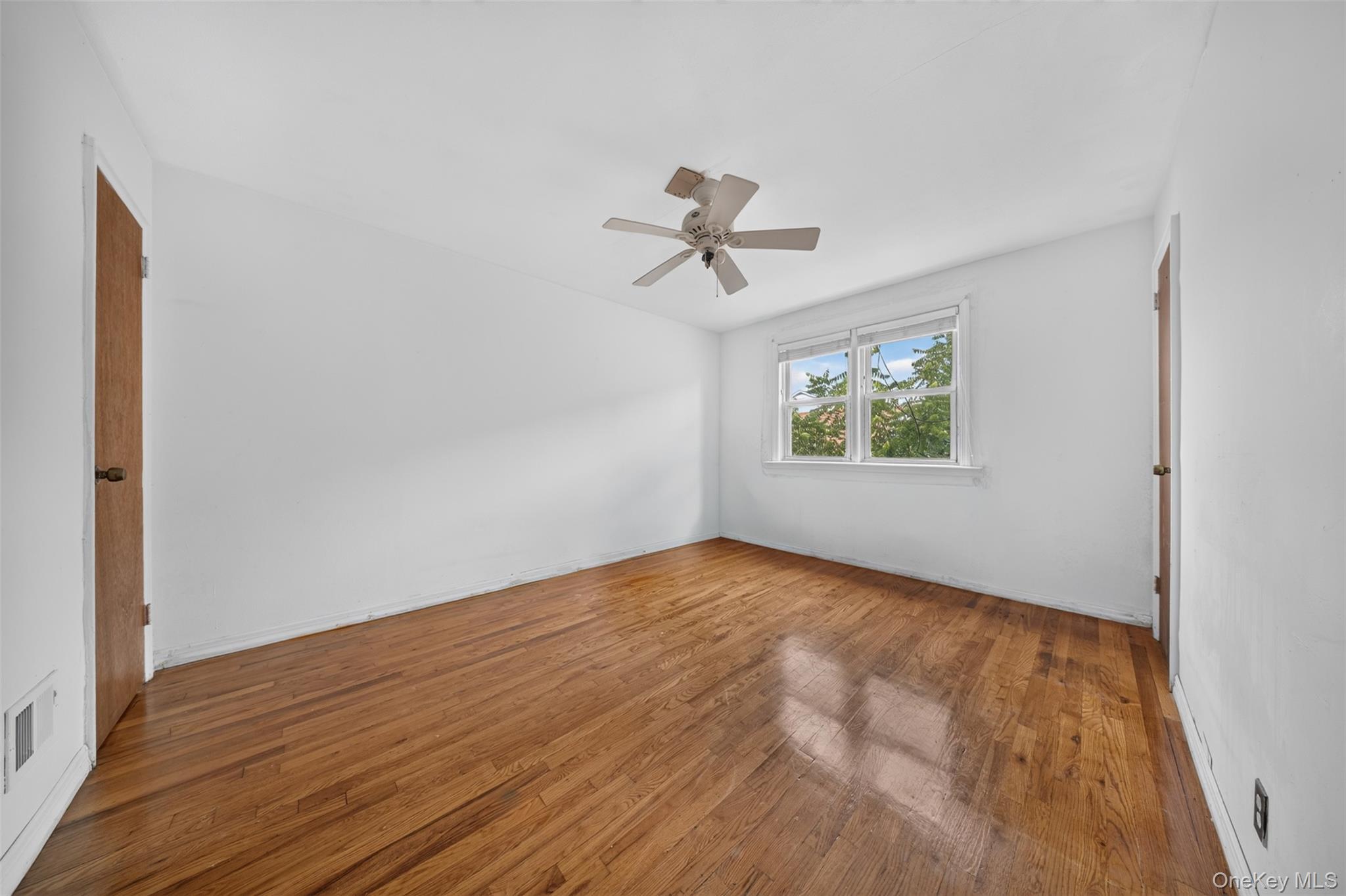 Single Family 46th Avenue Queens, NY 11361, MLS-1024931-13