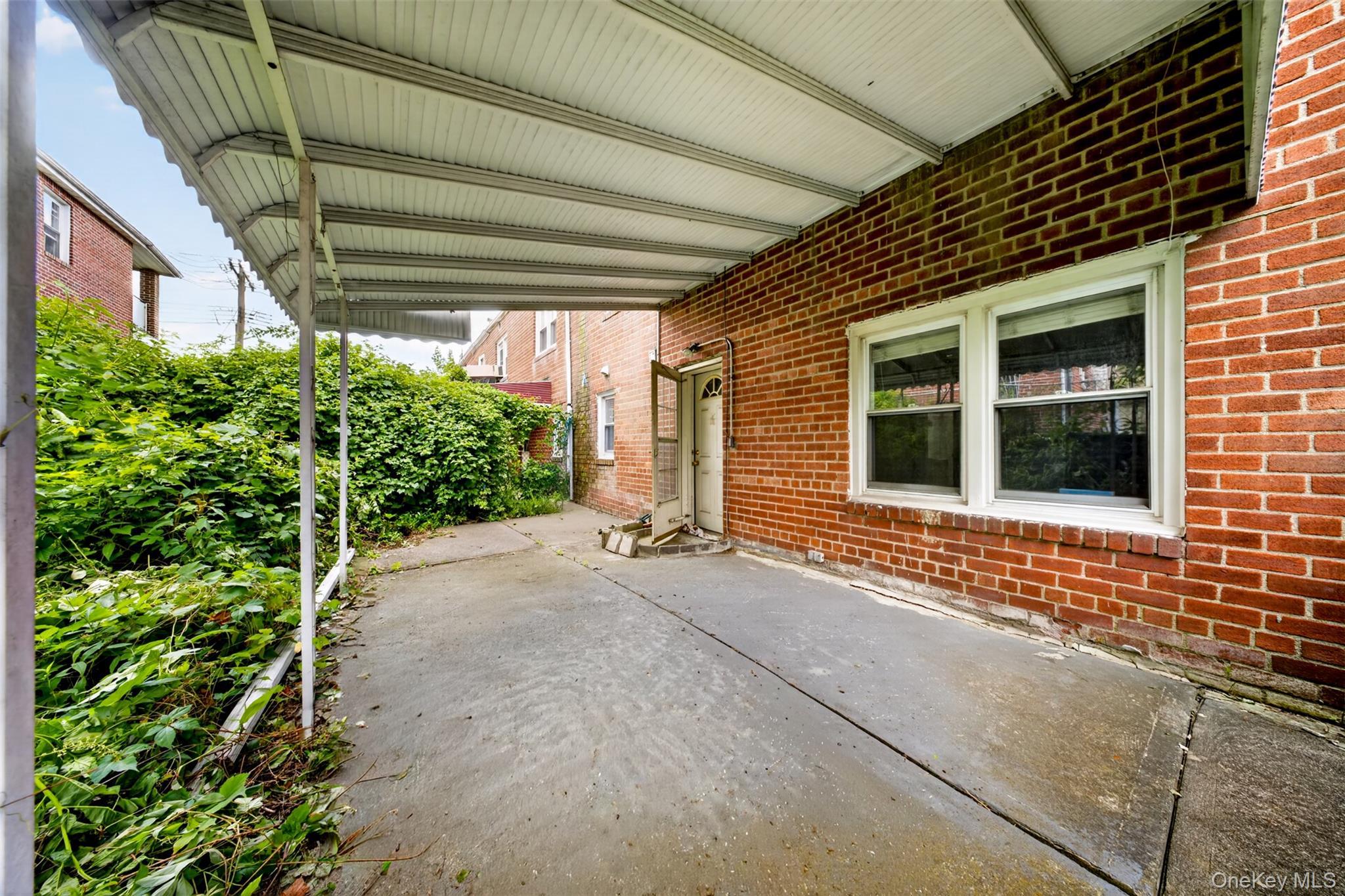 Single Family 46th Avenue  Queens, NY 11361, MLS-1024931-16