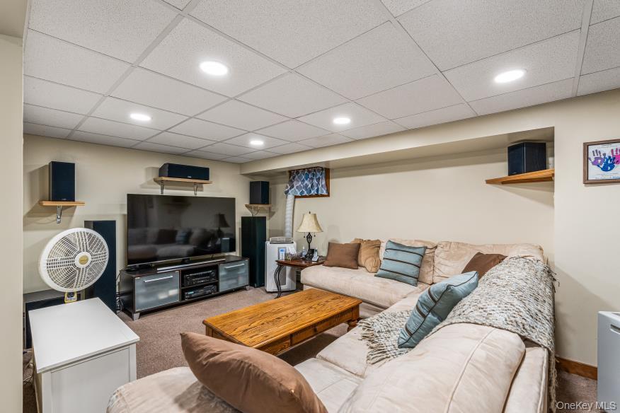 Single Family 253rd Street  Queens, NY 11426, MLS-1024945-16