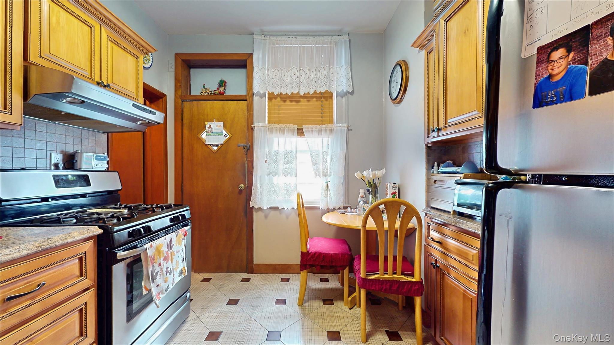 Single Family 60th Place Queens, NY 11385, MLS-1024969-10