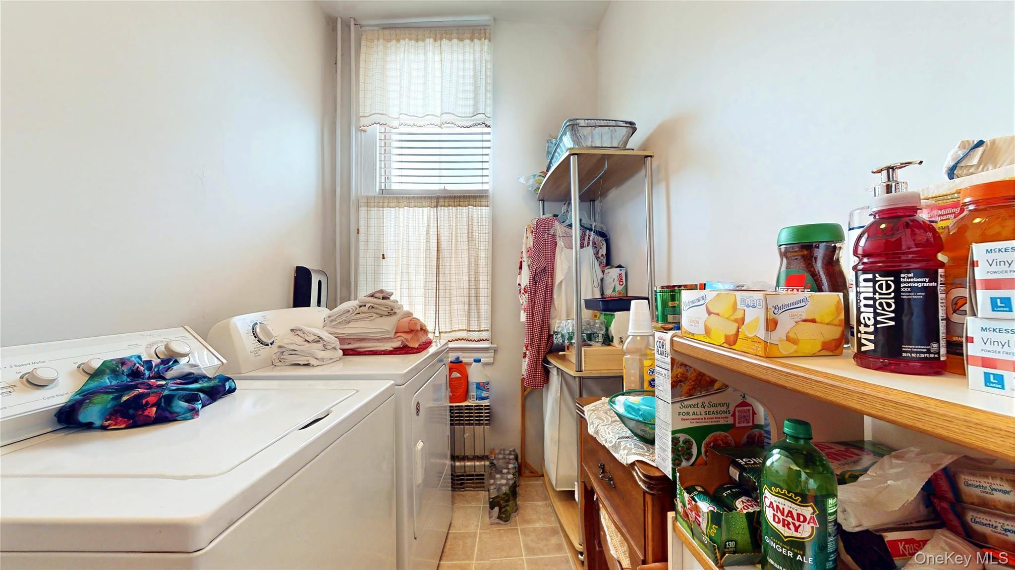 Single Family 60th Place Queens, NY 11385, MLS-1024969-16