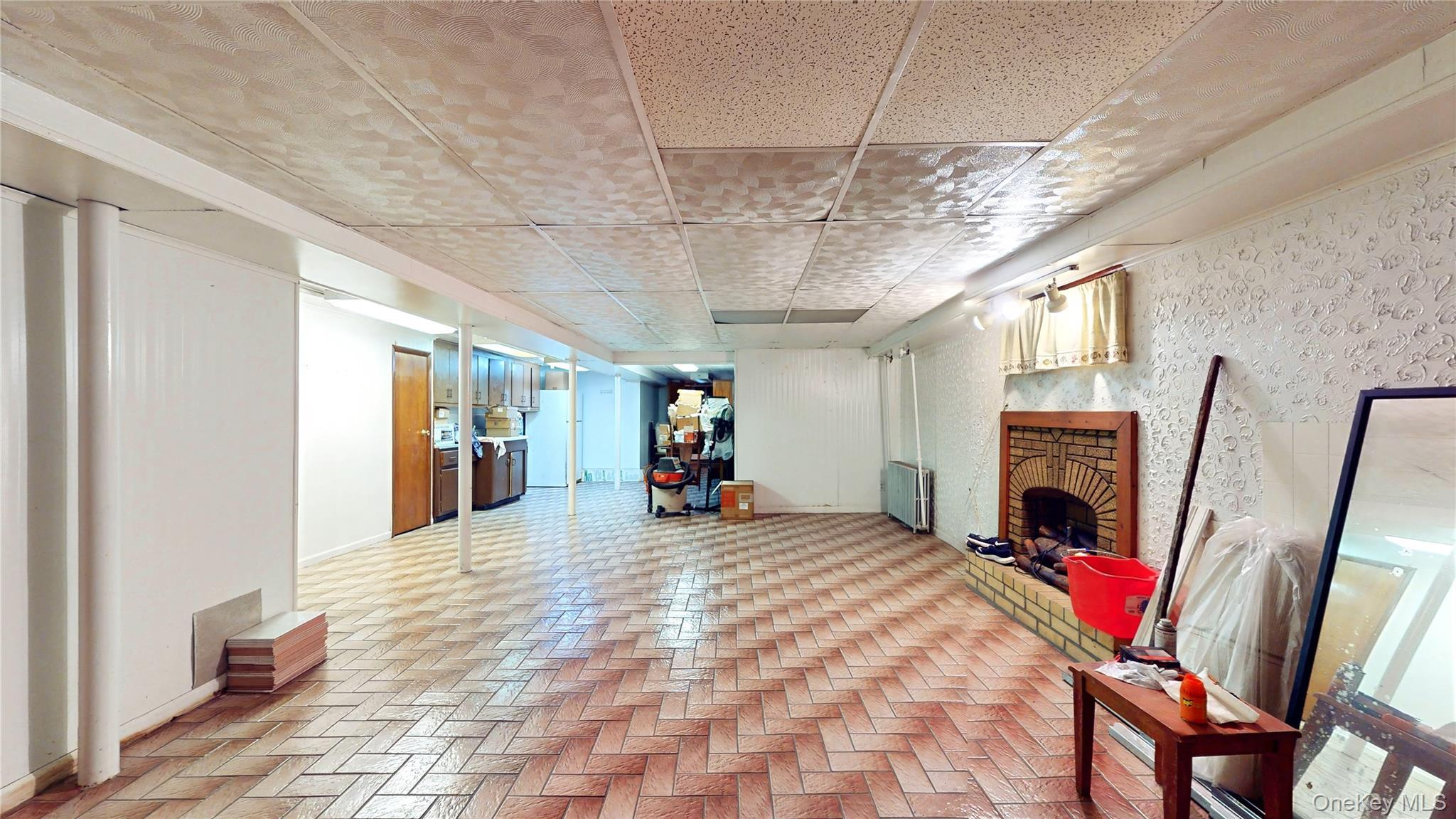 Single Family 60th Place Queens, NY 11385, MLS-1024969-31