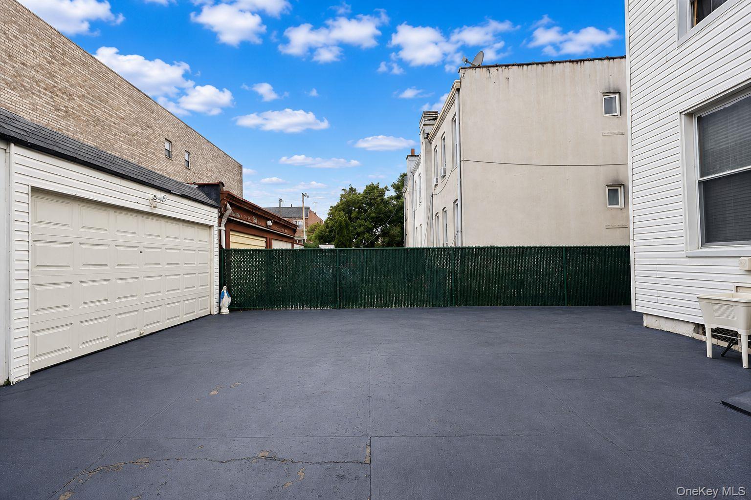 Single Family 60th Place Queens, NY 11385, MLS-1024969-5