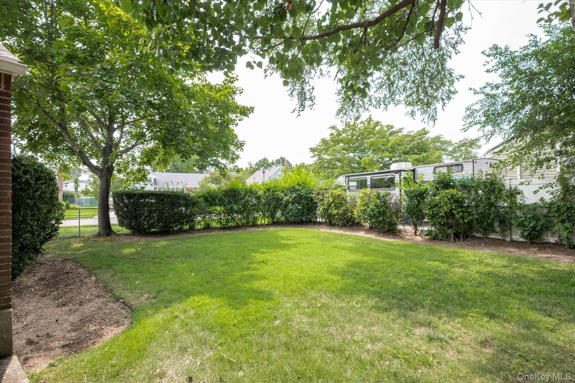 Single Family Whitehall Lane  Nassau County, NY 11793, MLS-1024973-28