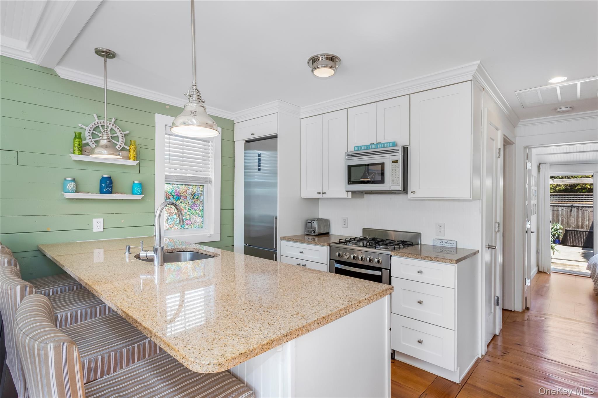 Single Family Main Walk Suffolk County, NY 11782, MLS-1025002-8