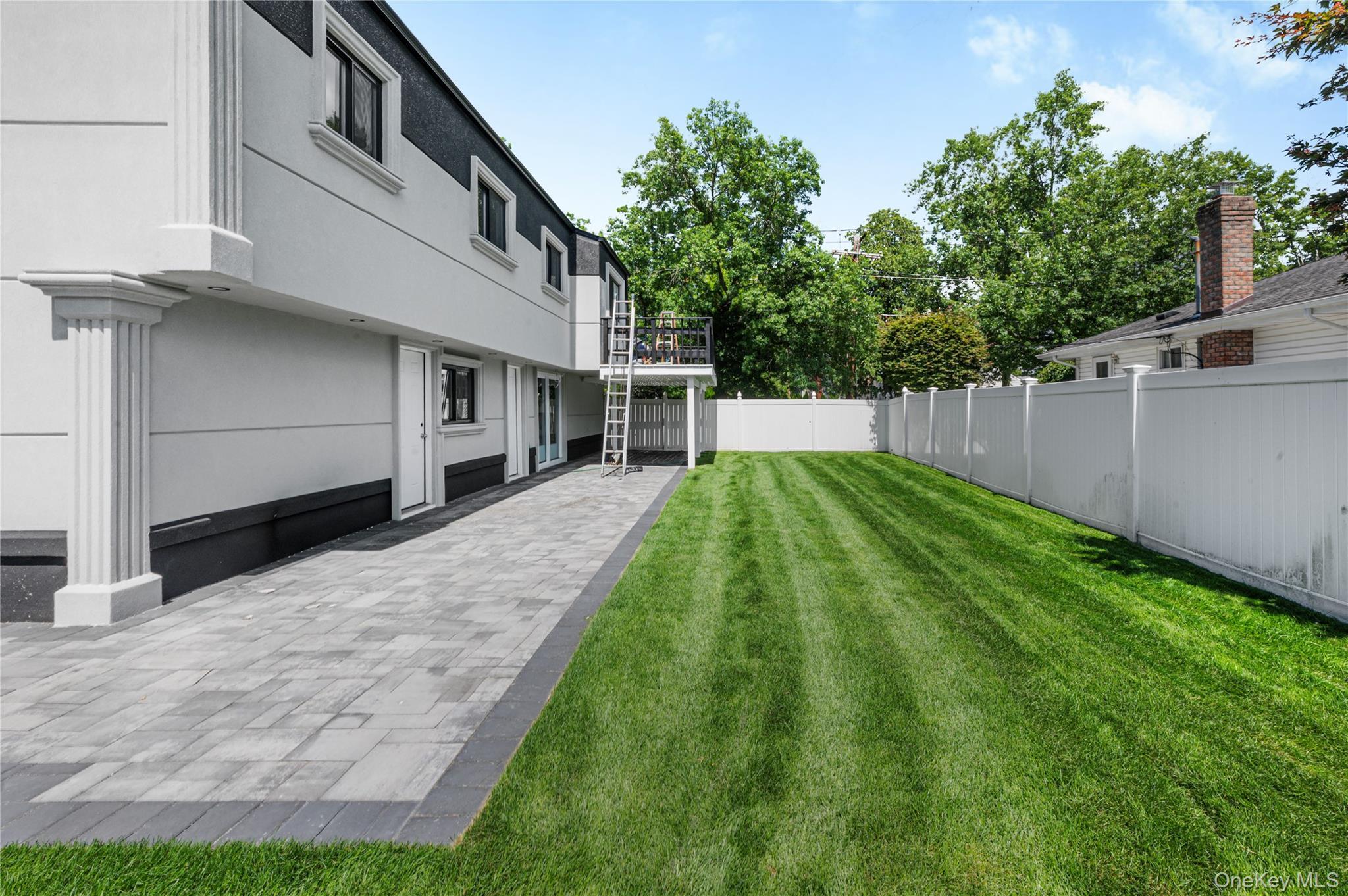 Single Family Central Park Road  Nassau County, NY 11803, MLS-1025004-39