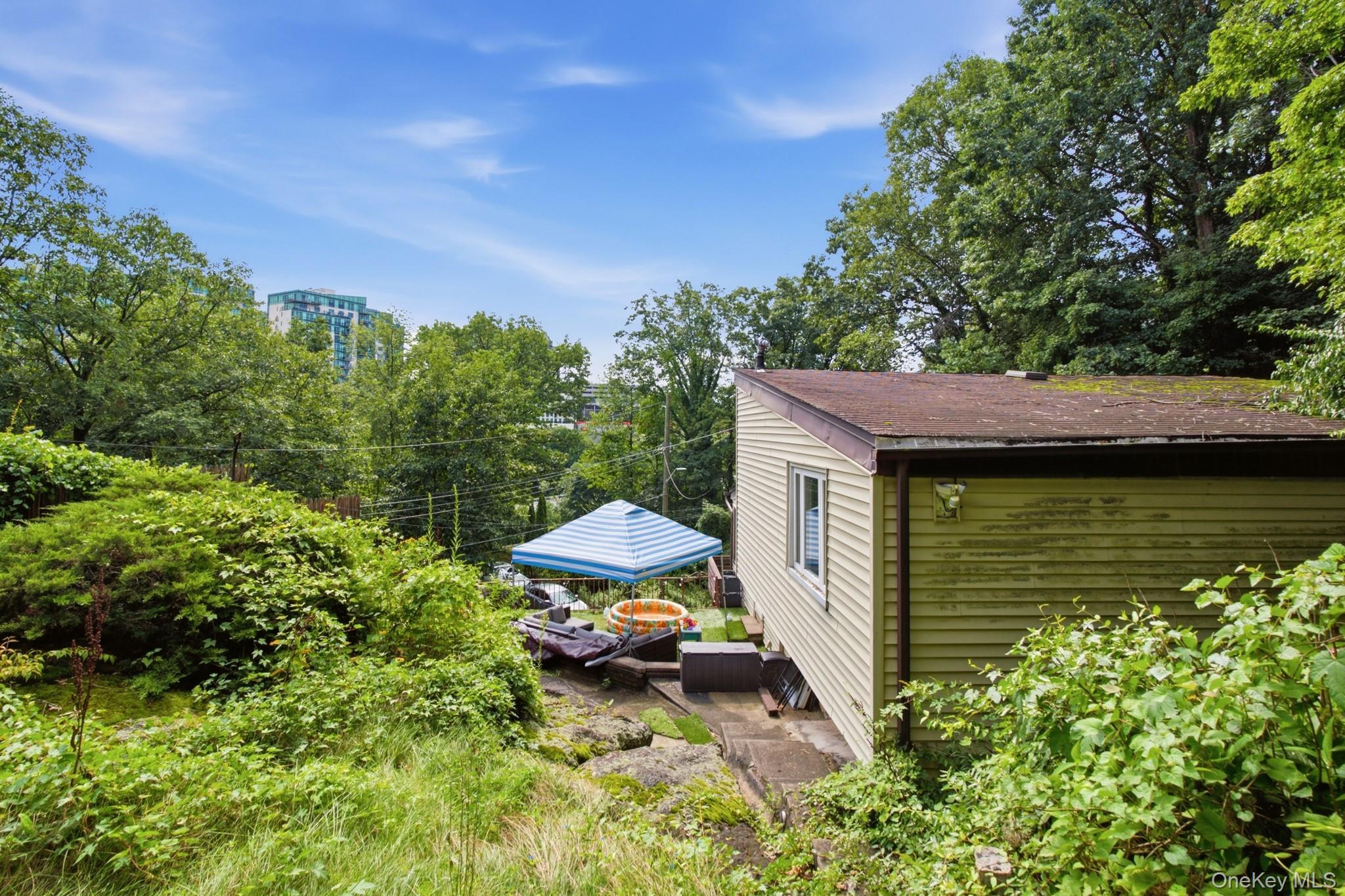 Single Family Chatham Terrace Westchester County, NY 10710, MLS-1025013-24