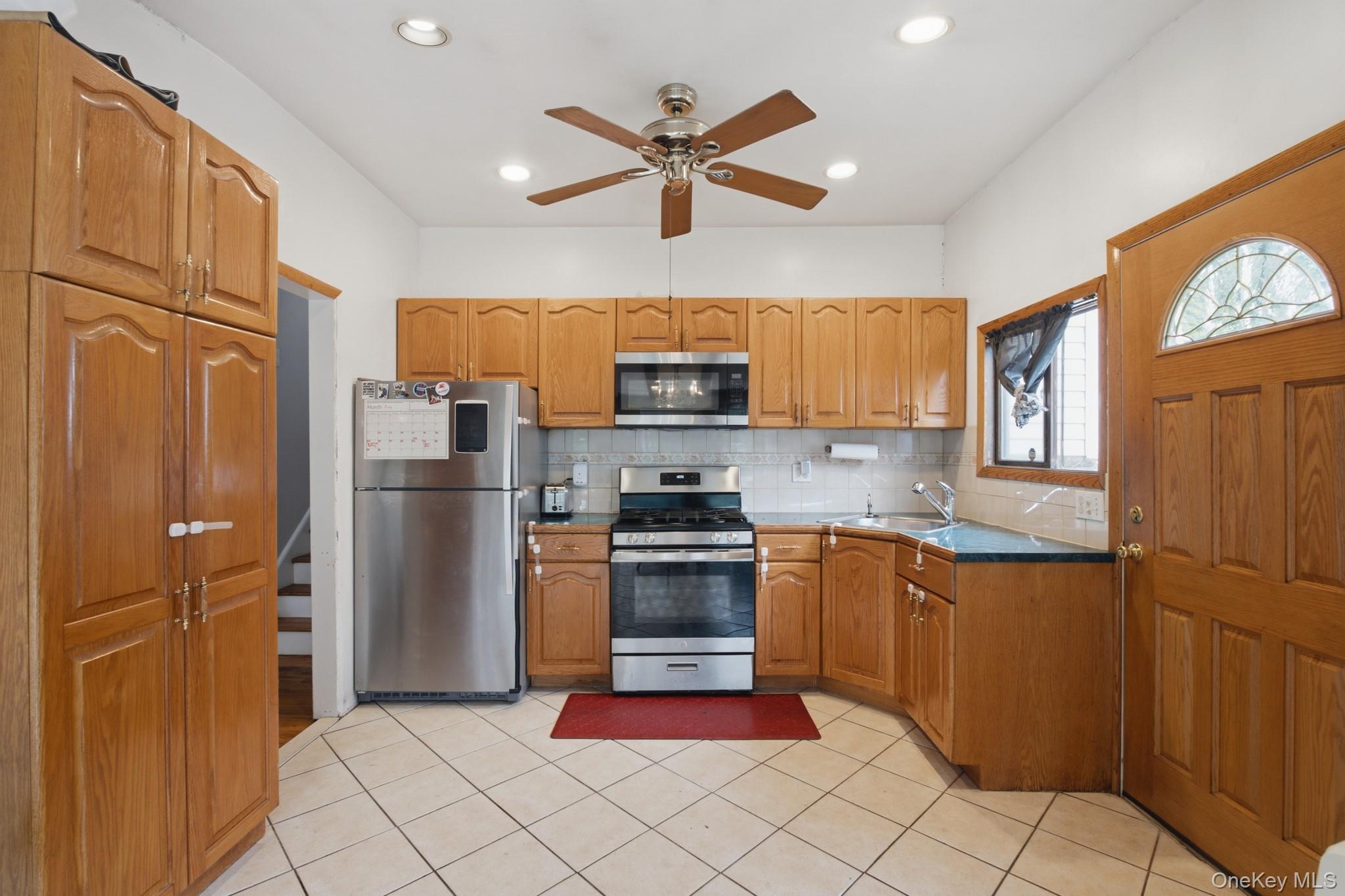 Single Family Chatham Terrace Westchester County, NY 10710, MLS-1025013-7