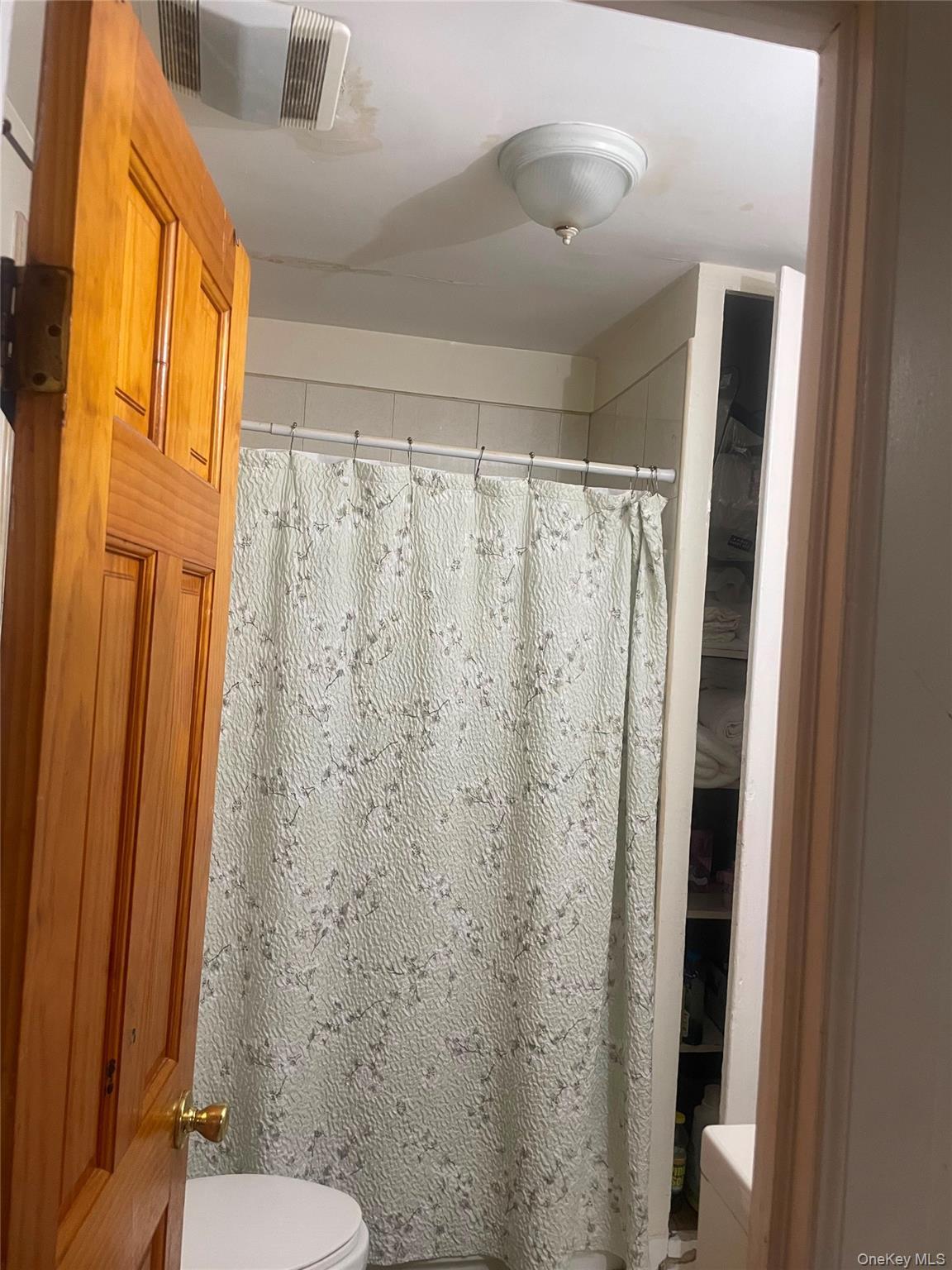 Single Family Keeseville Avenue  Queens, NY 11412, MLS-1025027-4