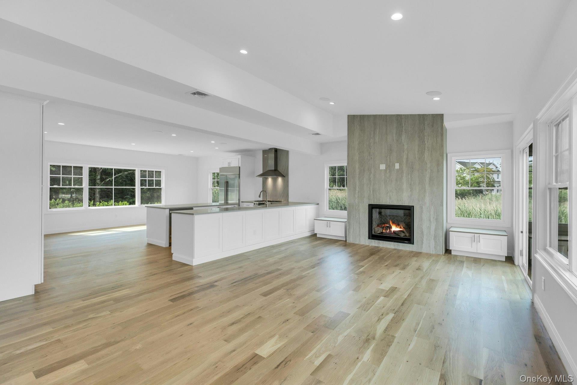 Single Family Peconic Bay Boulevard  Suffolk County, NY 11901, MLS-1025045-12