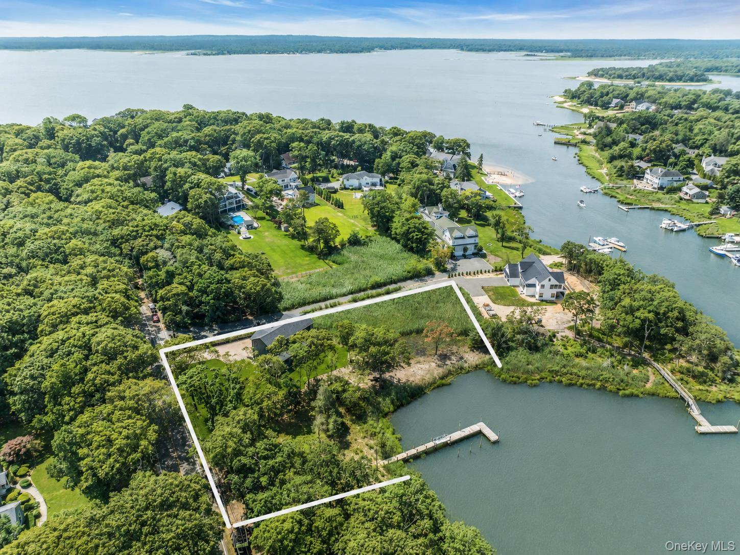 Single Family Peconic Bay Boulevard  Suffolk County, NY 11901, MLS-1025045-2