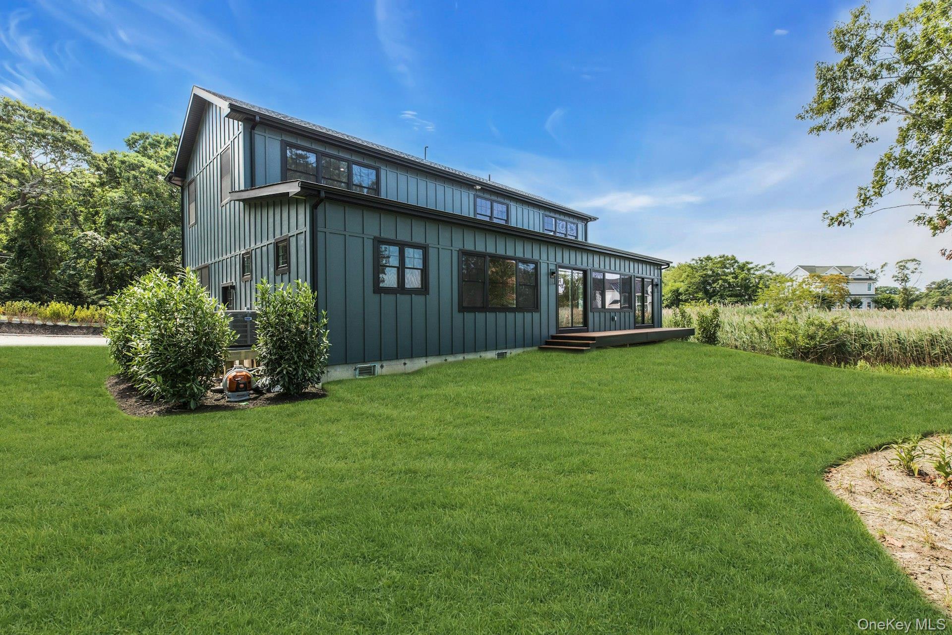 Single Family Peconic Bay Boulevard  Suffolk County, NY 11901, MLS-1025045-39
