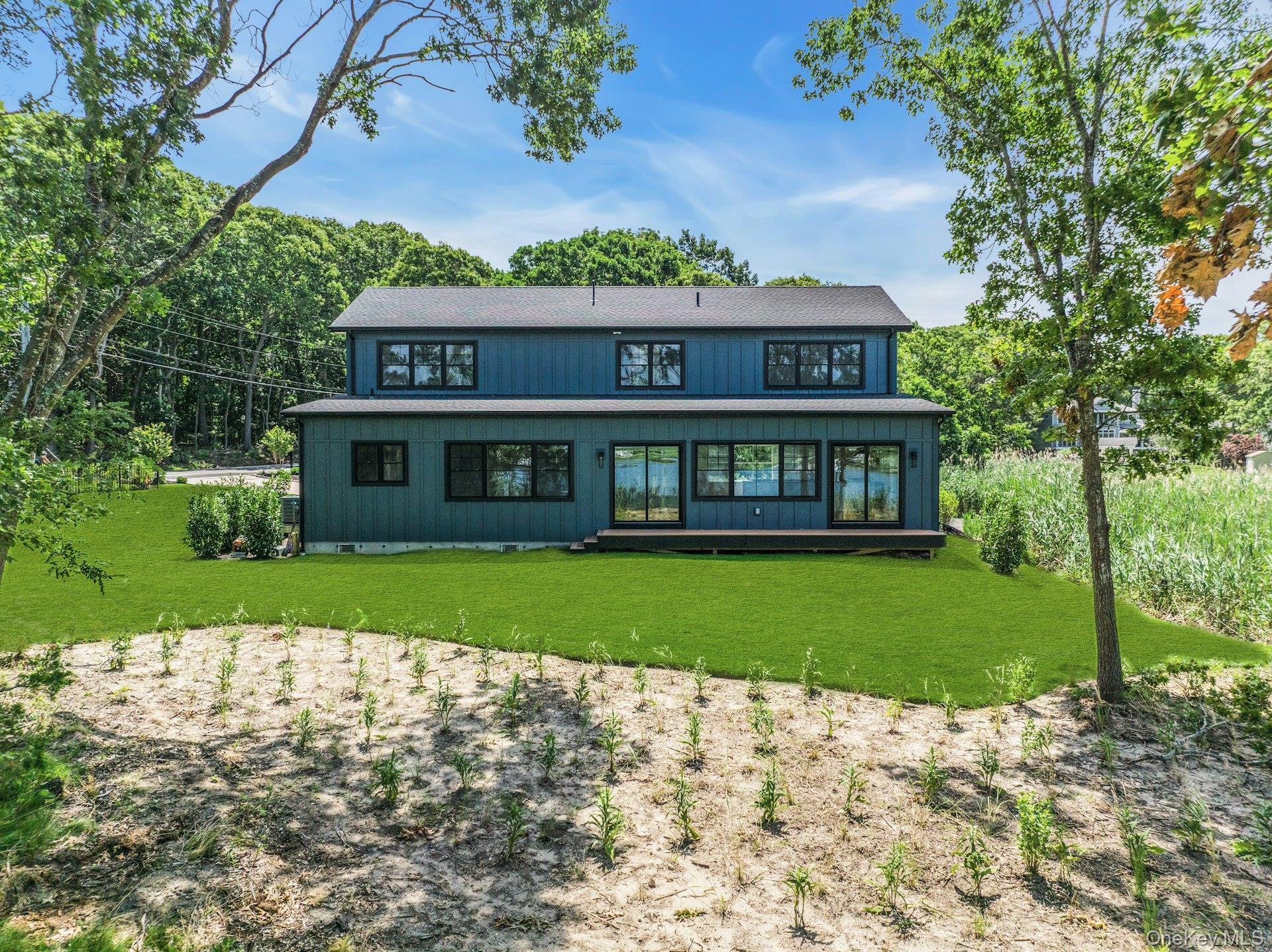 Single Family Peconic Bay Boulevard  Suffolk County, NY 11901, MLS-1025045-41