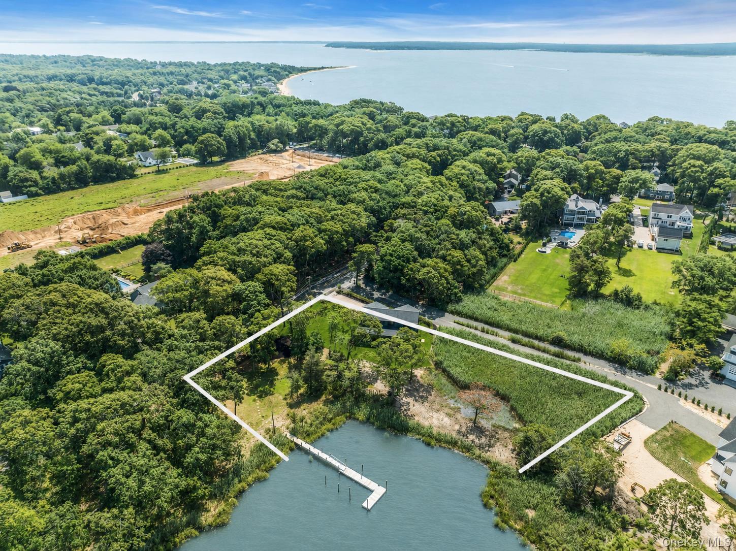 Single Family Peconic Bay Boulevard  Suffolk County, NY 11901, MLS-1025045-47