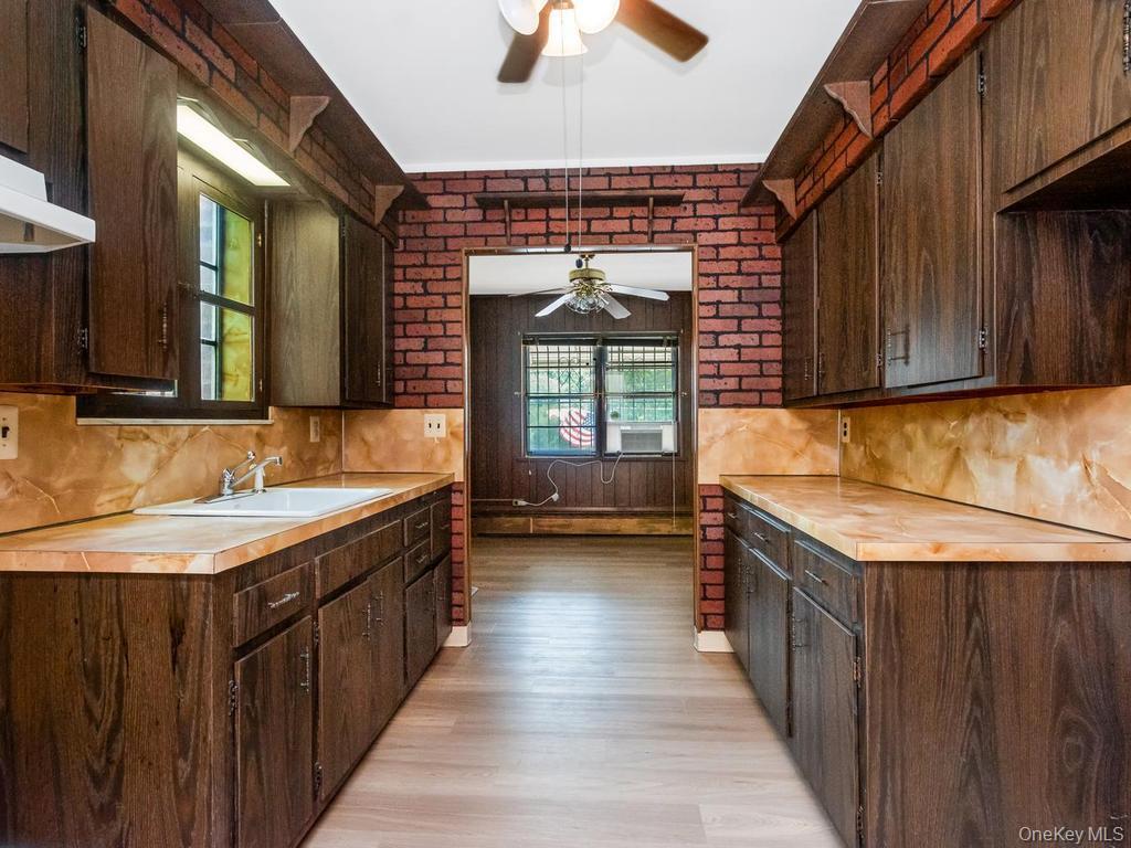 Single Family Tyndall Avenue Bronx, NY 10471, MLS-1025050-11