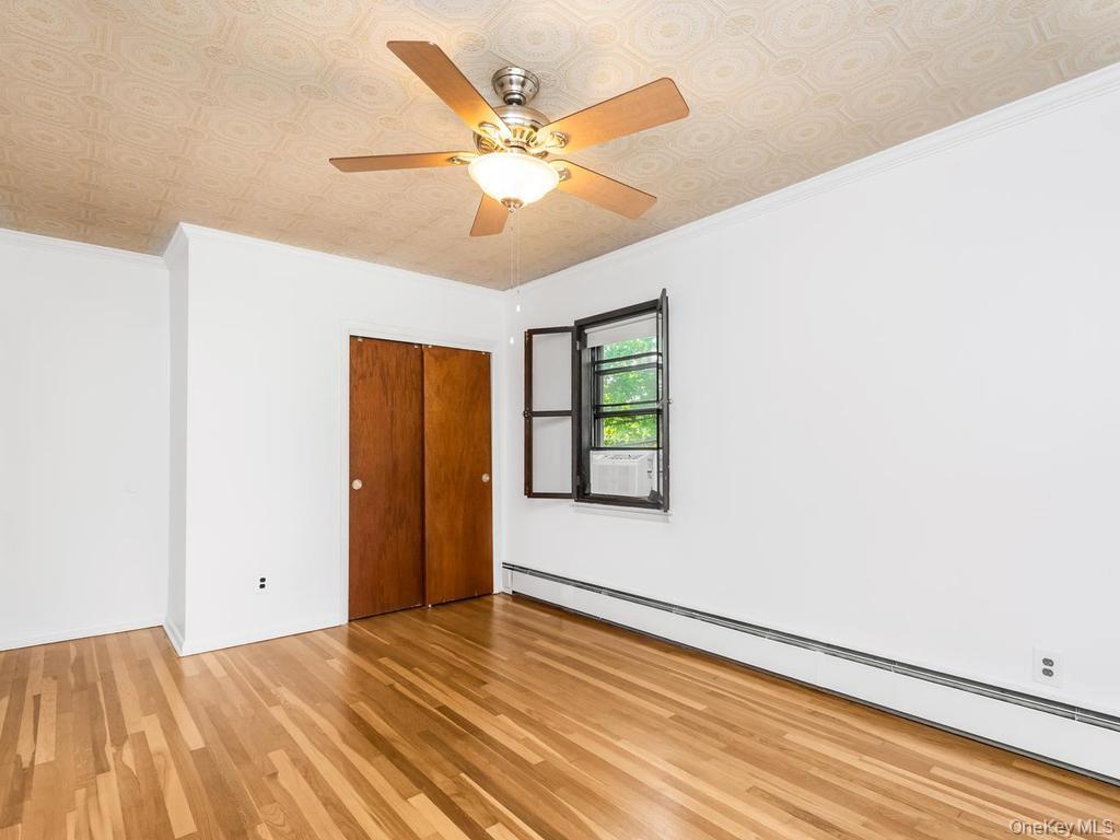Single Family Tyndall Avenue Bronx, NY 10471, MLS-1025050-14