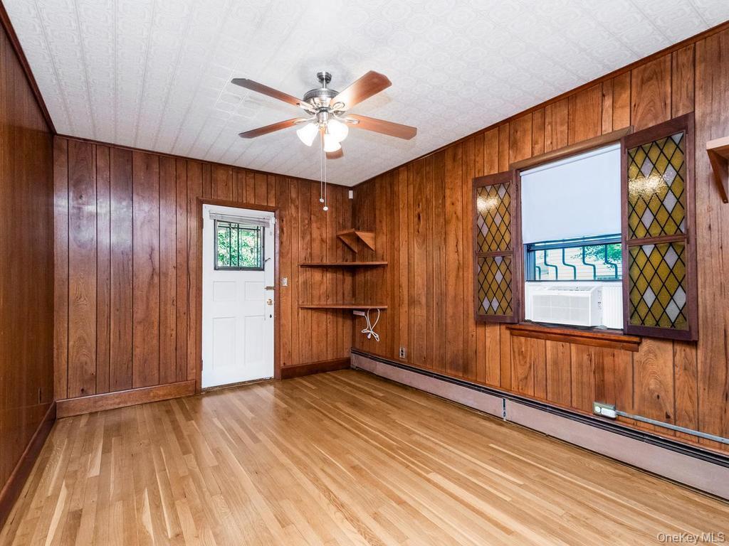 Single Family Tyndall Avenue Bronx, NY 10471, MLS-1025050-15