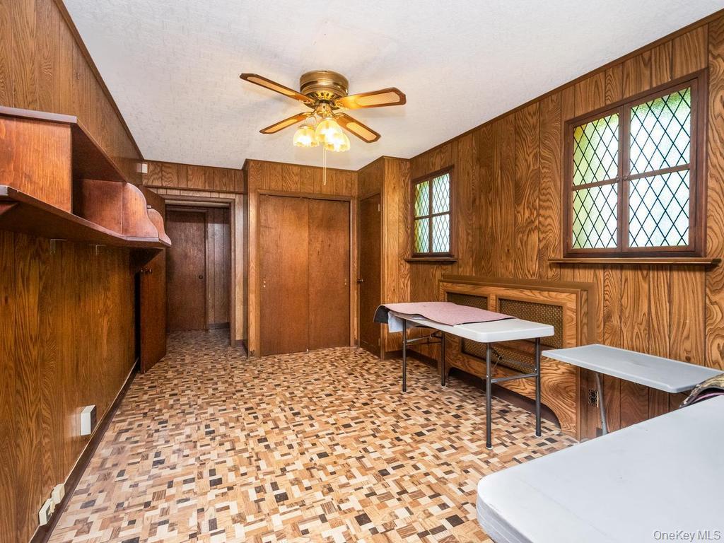 Single Family Tyndall Avenue Bronx, NY 10471, MLS-1025050-18