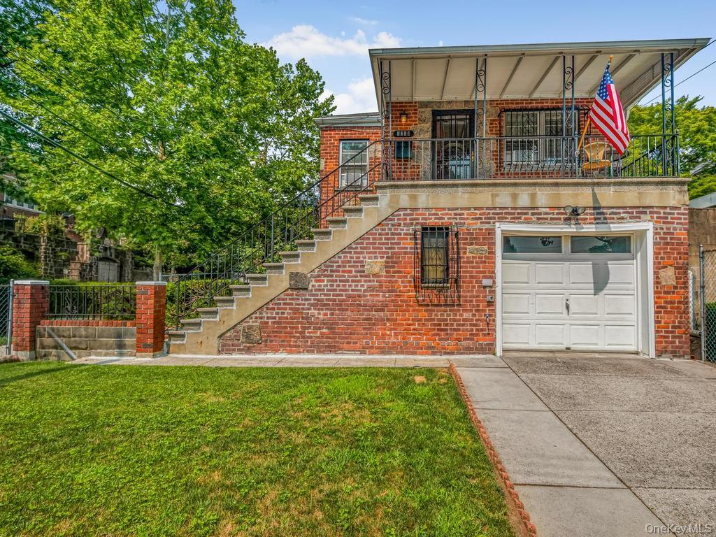 Single Family Tyndall Avenue Bronx, NY 10471, MLS-1025050-2