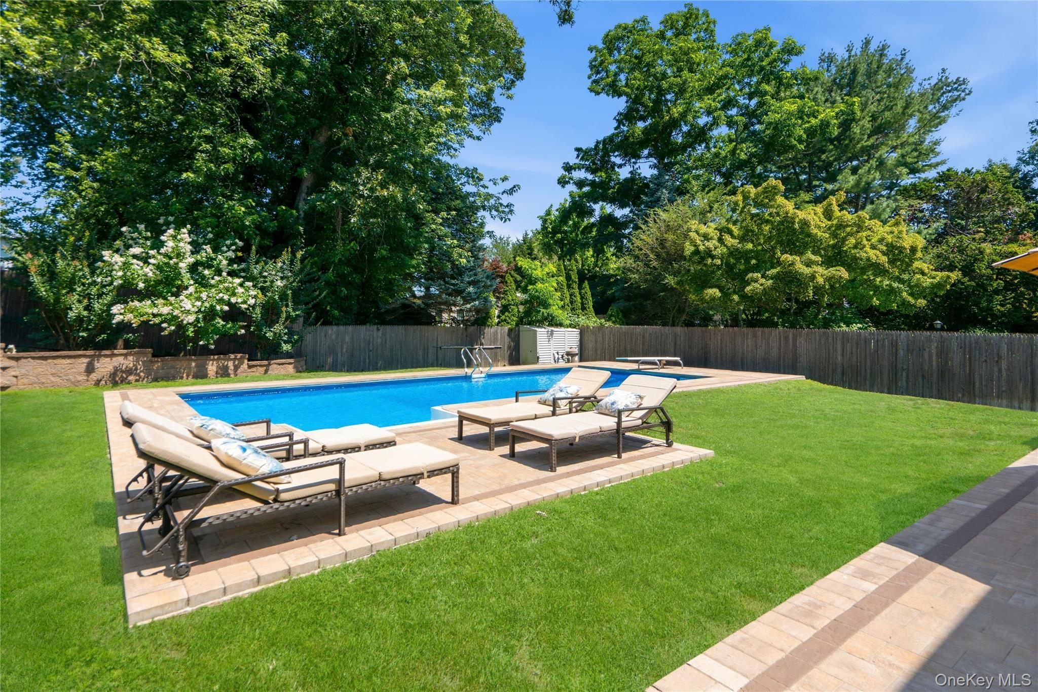 Single Family Patchogue Drive  Suffolk County, NY 11778, MLS-1025098-31
