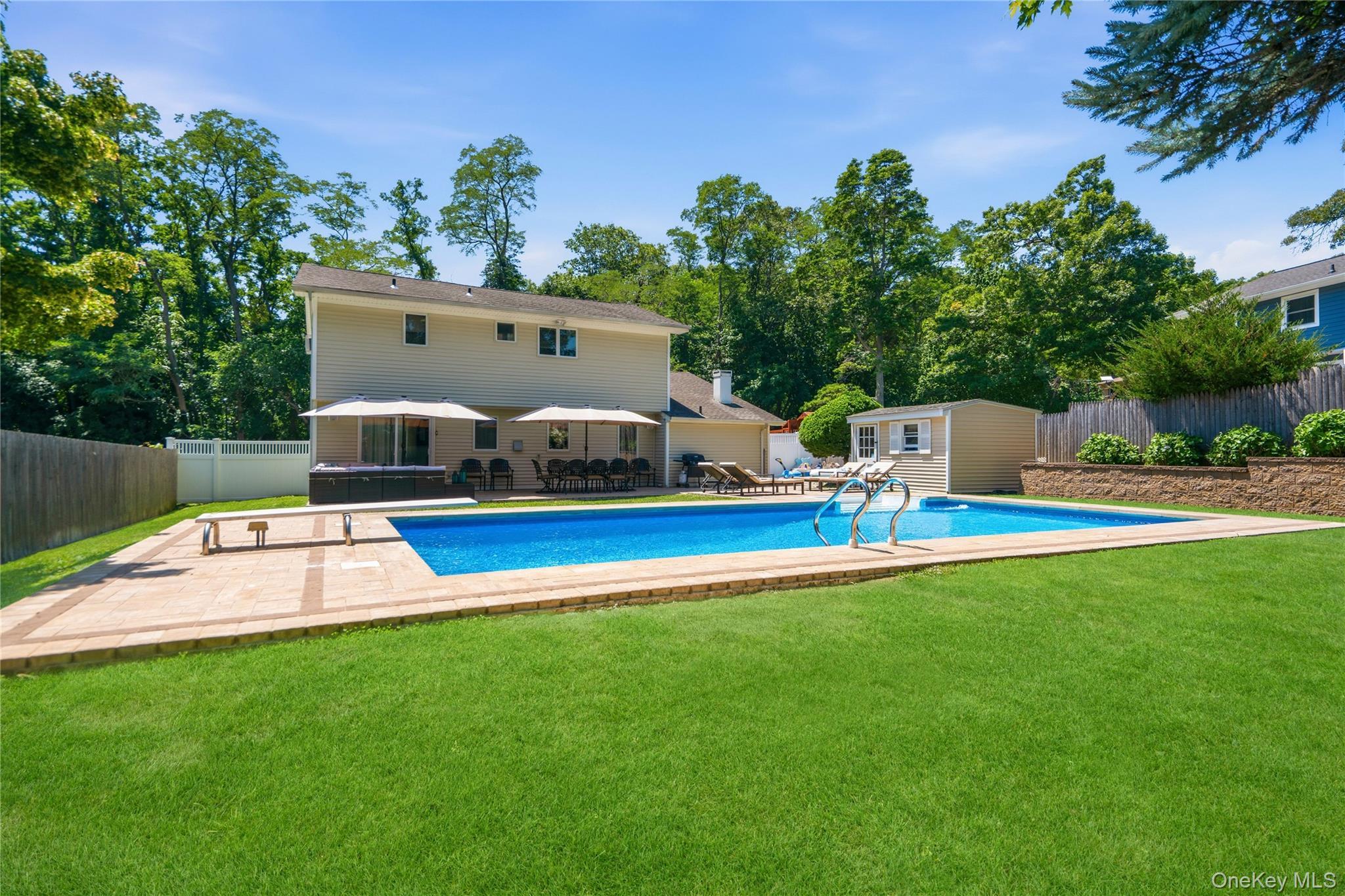 Single Family Patchogue Drive  Suffolk County, NY 11778, MLS-1025098-35