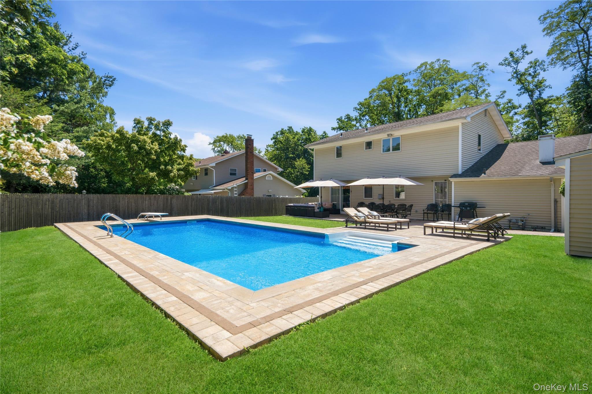 Single Family Patchogue Drive  Suffolk County, NY 11778, MLS-1025098-36