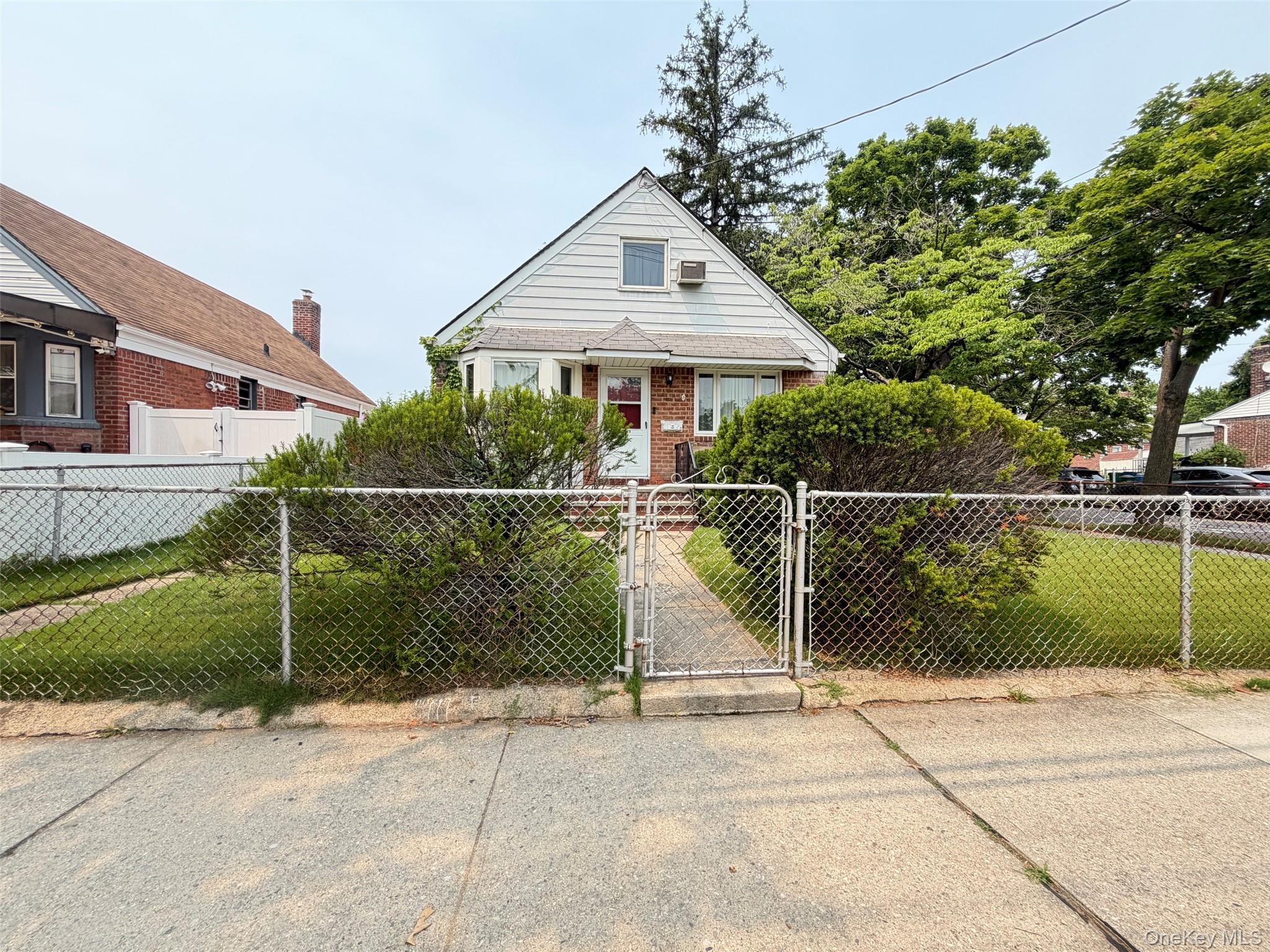 Single Family 80th Avenue Queens, NY 11004, MLS-1025100-36