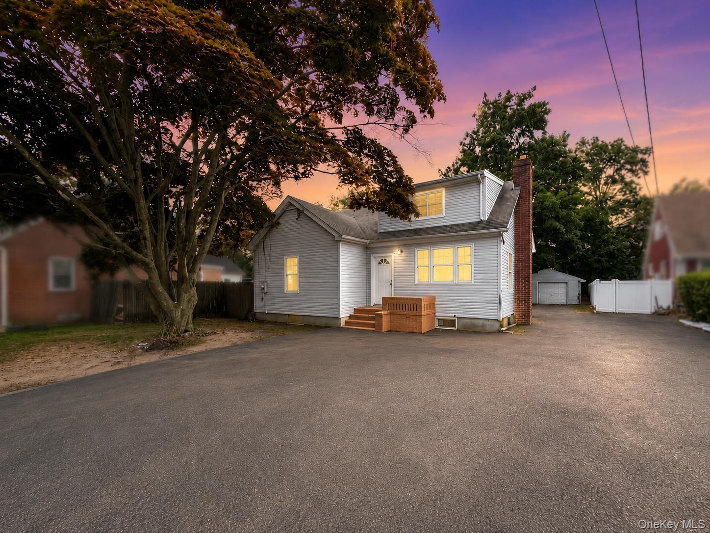 Single Family Mount Avenue  Suffolk County, NY 11798, MLS-1025103-2