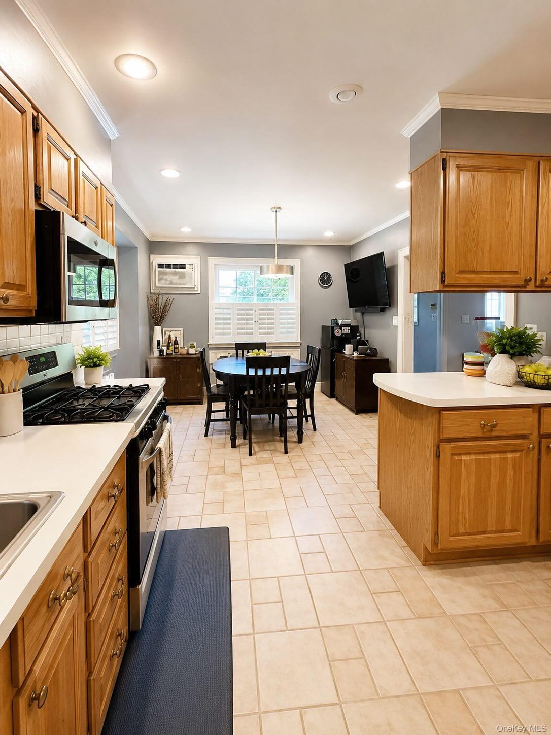 Single Family W Terrace Road  Nassau County, NY 11021, MLS-1025107-7