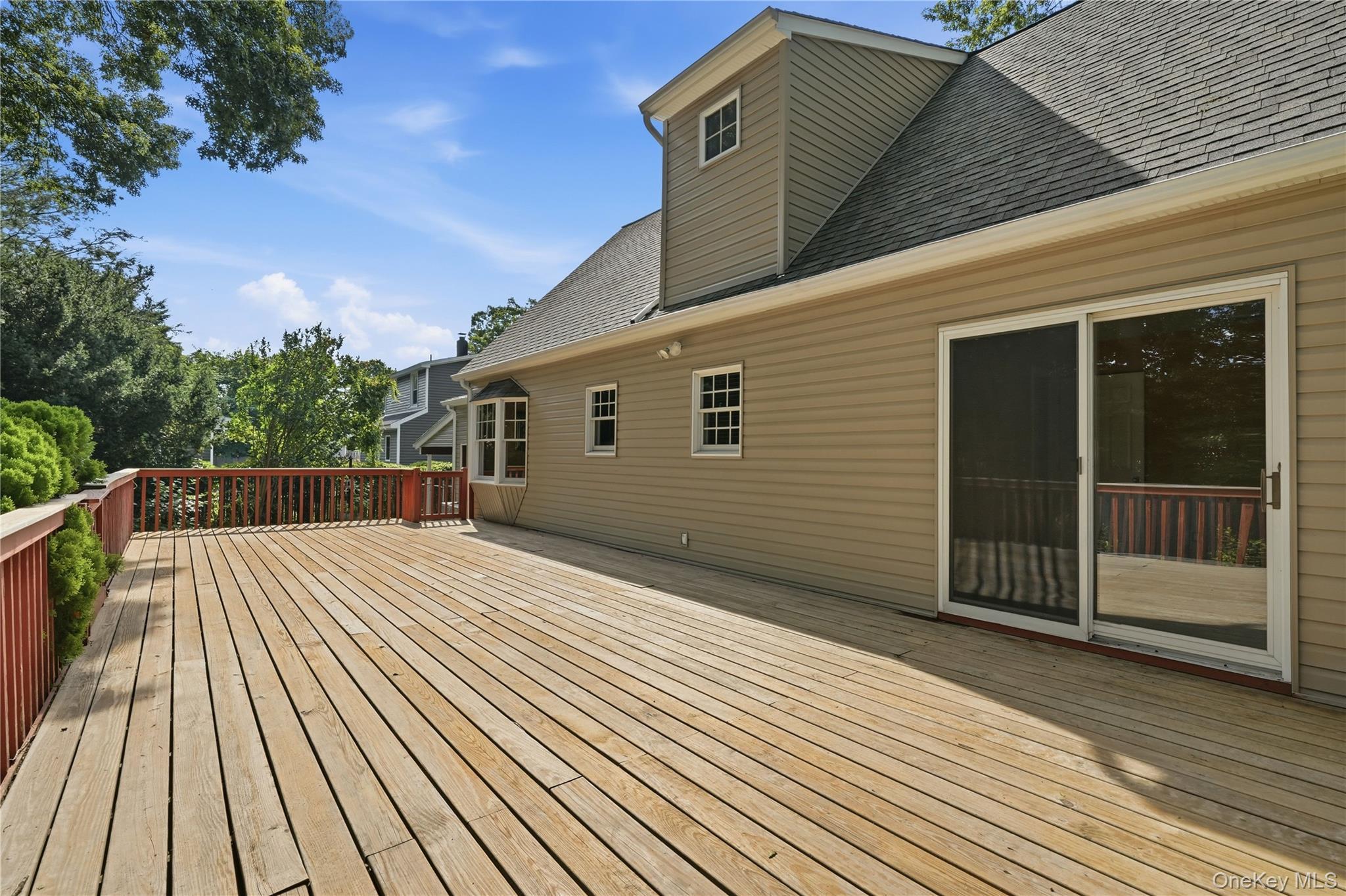 Single Family Liberty Street  Suffolk County, NY 11716, MLS-1025108-31