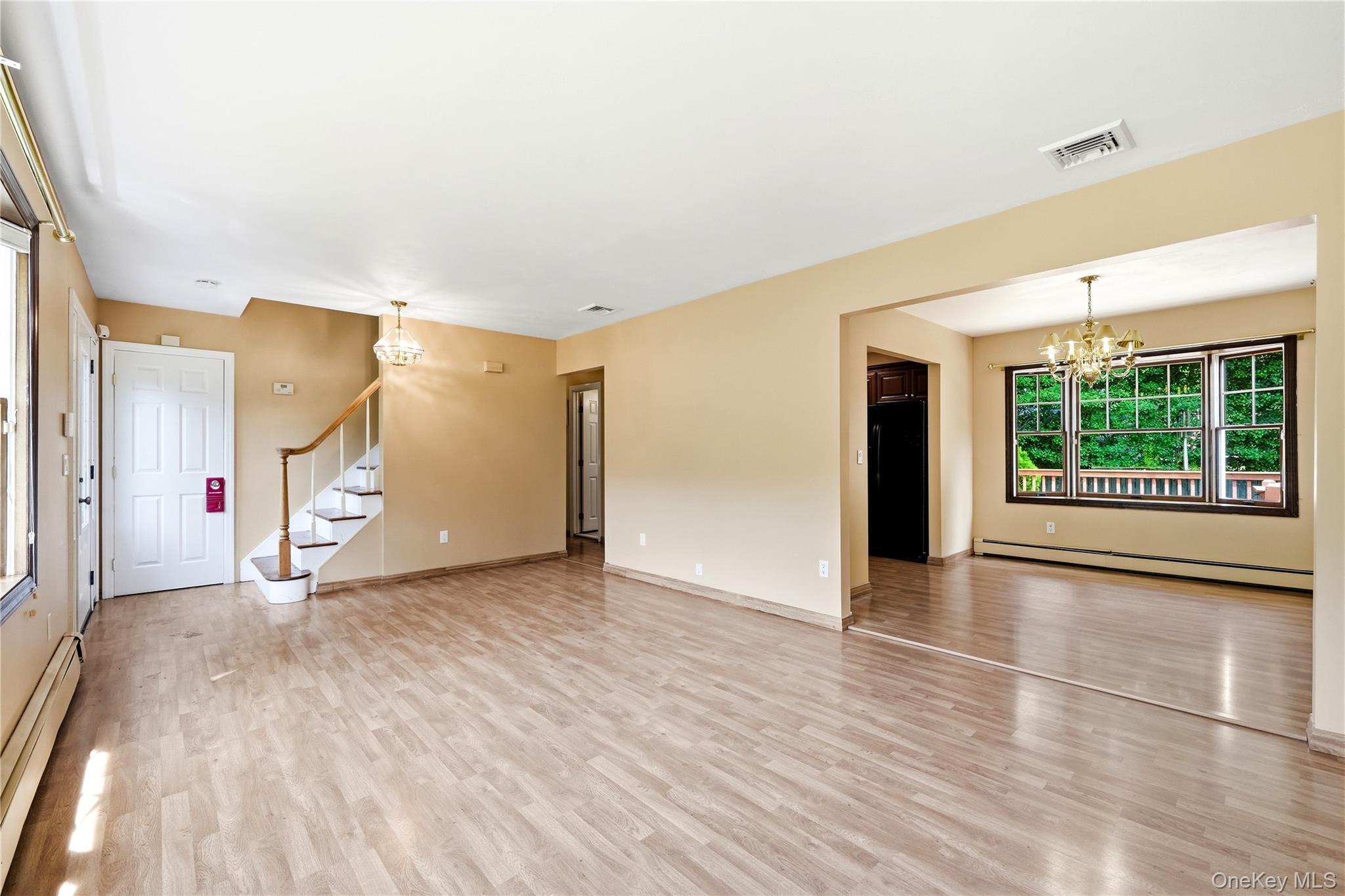 Single Family Liberty Street  Suffolk County, NY 11716, MLS-1025108-5