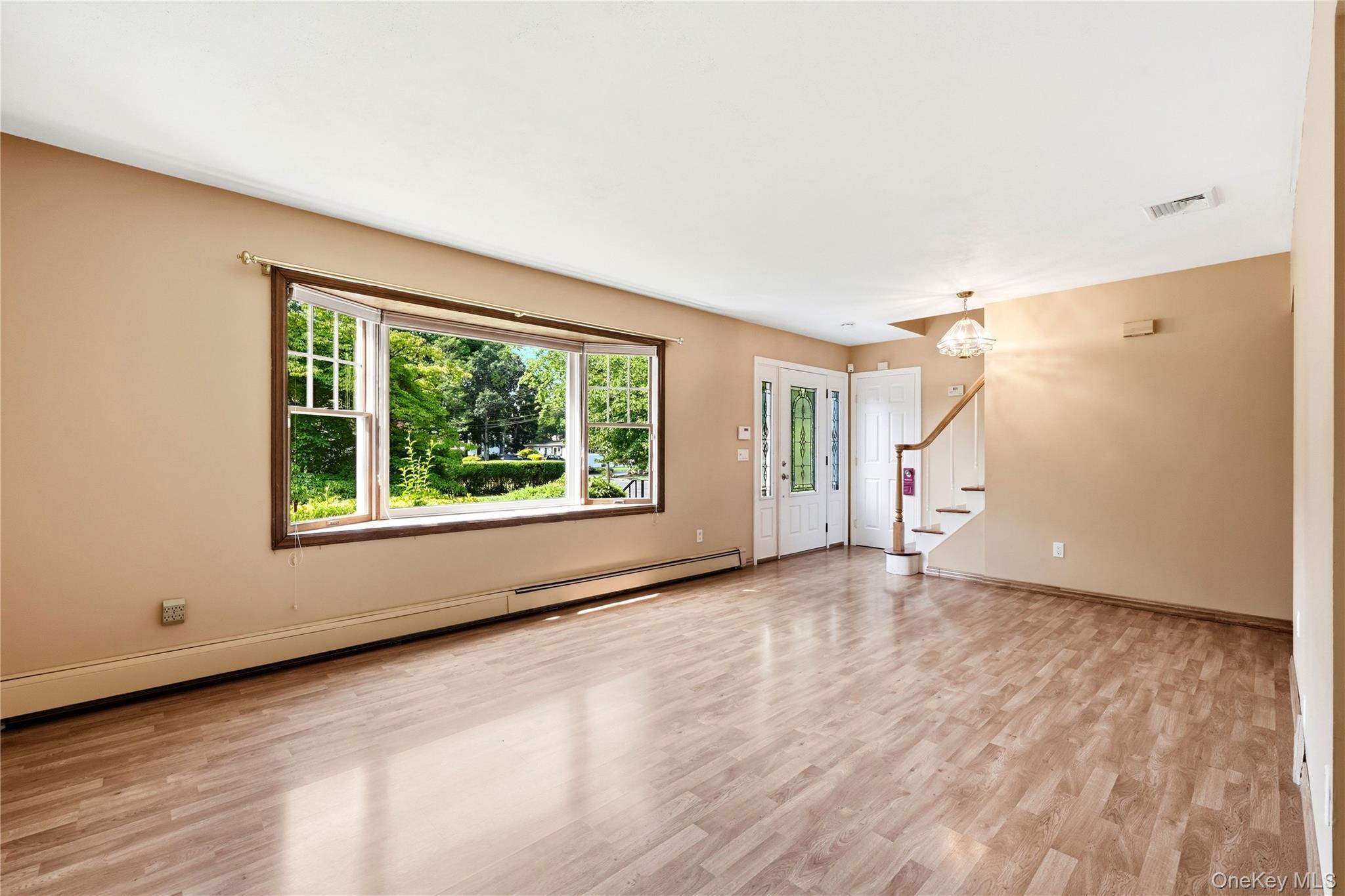 Single Family Liberty Street  Suffolk County, NY 11716, MLS-1025108-6