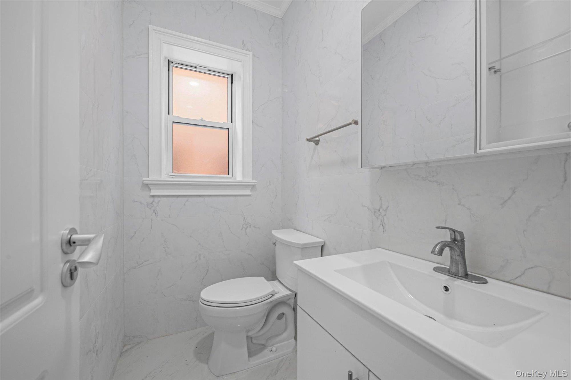Single Family 247th Street Queens, NY 11363, MLS-1025119-16
