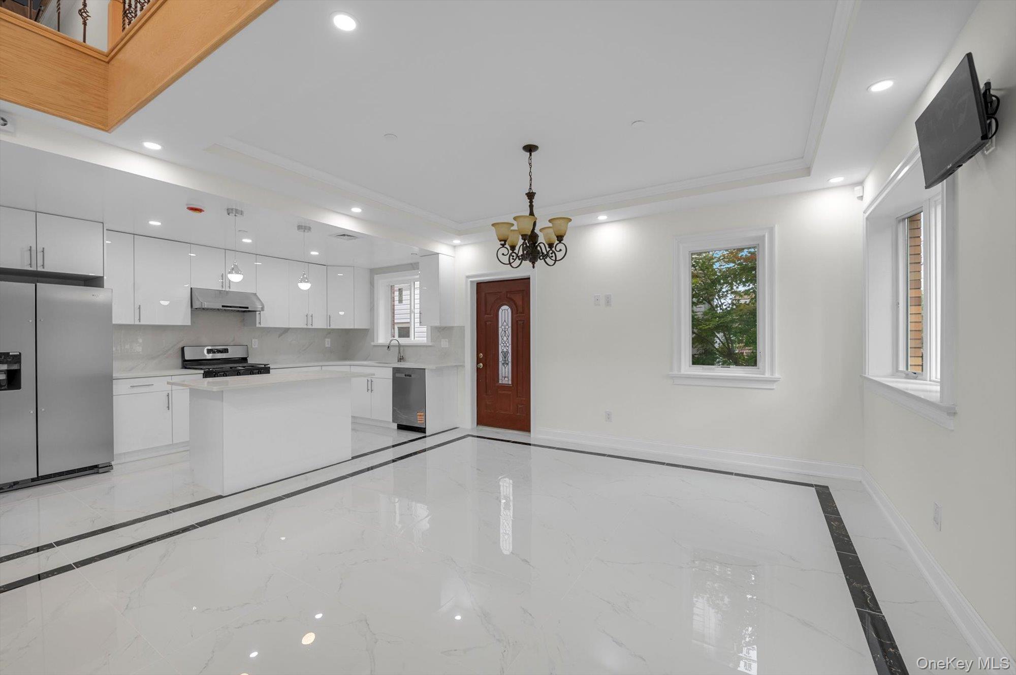 Single Family 247th Street Queens, NY 11363, MLS-1025119-8