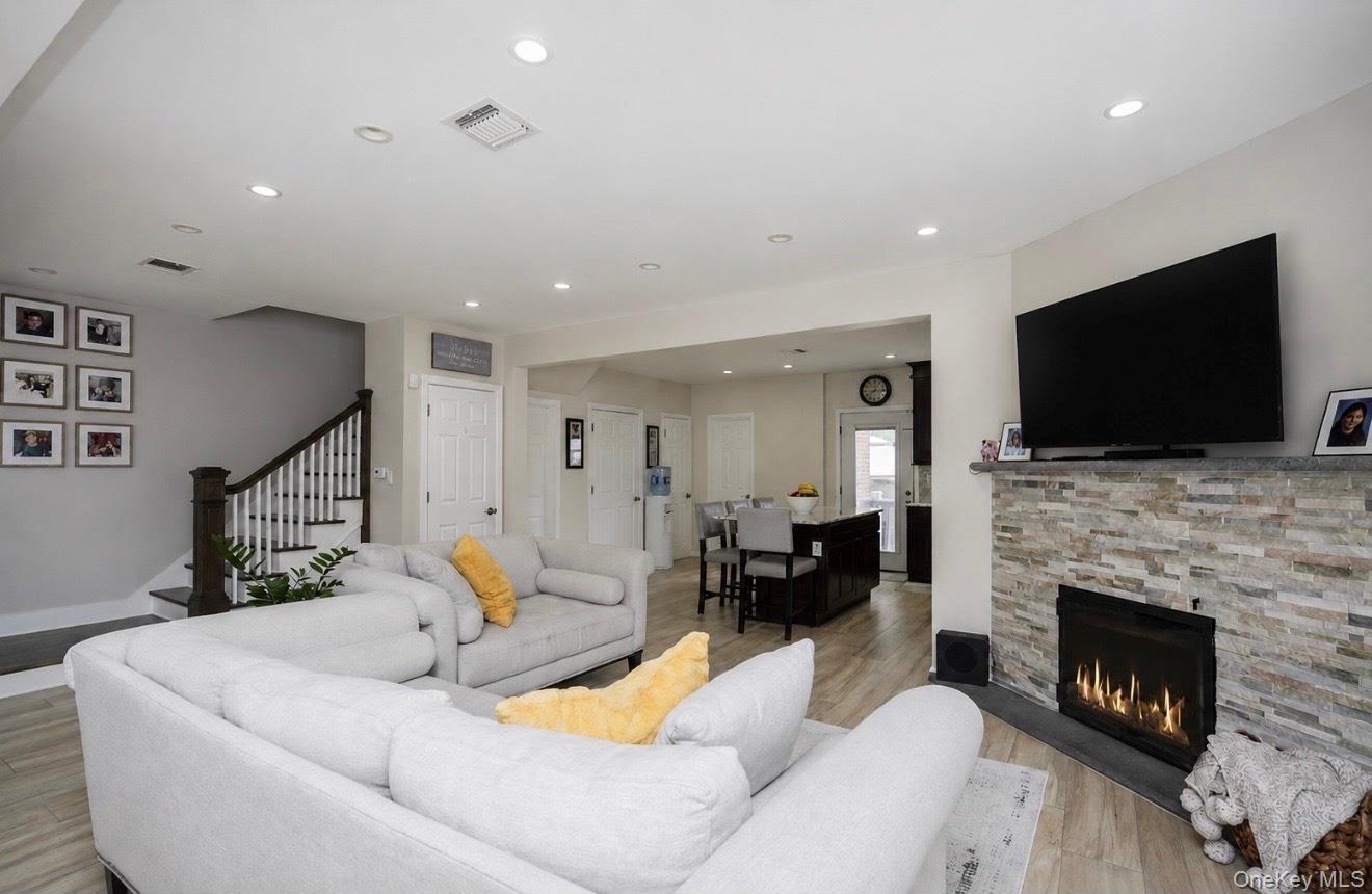 Single Family 7 Street Staten Island, NY 10306, MLS-1025132-3