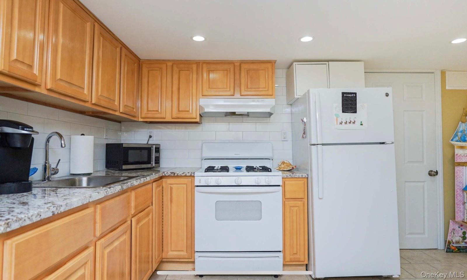 Single Family 7 Street Staten Island, NY 10306, MLS-1025132-6